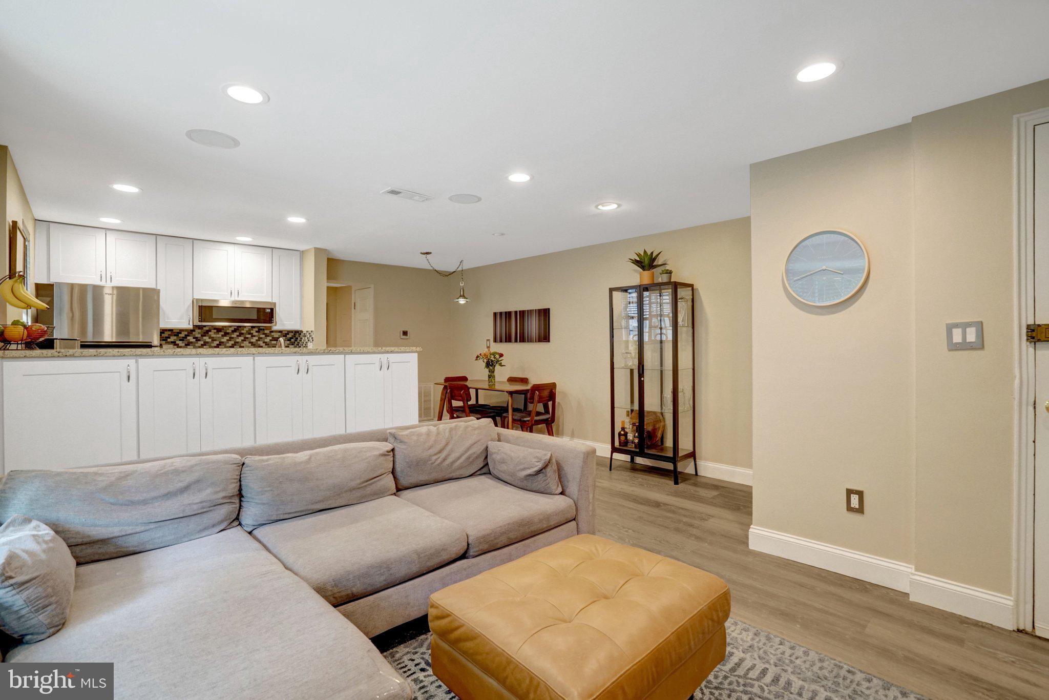 706 S ARLINGTON MILL DRIVE 18103