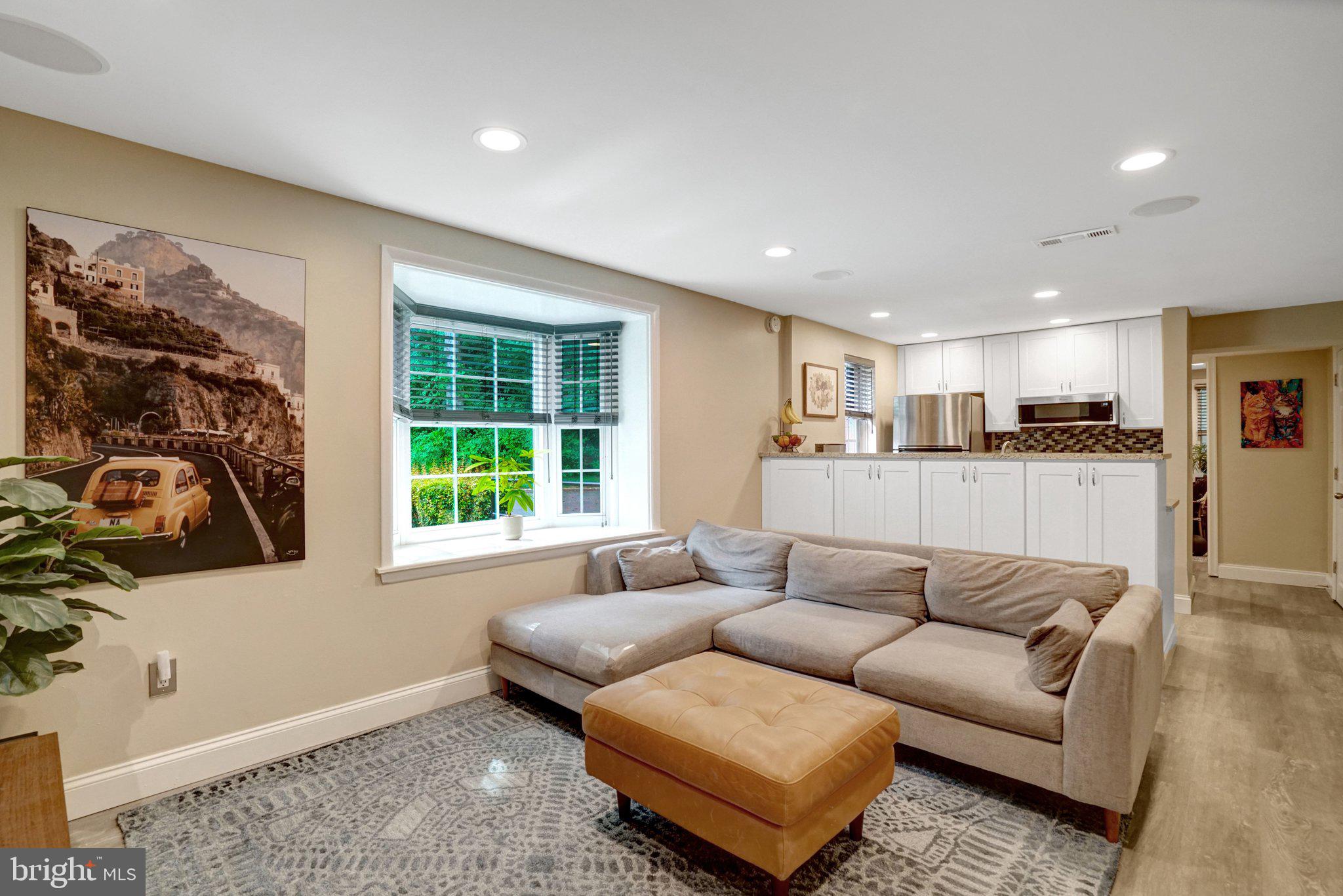 706 S ARLINGTON MILL DRIVE 18103