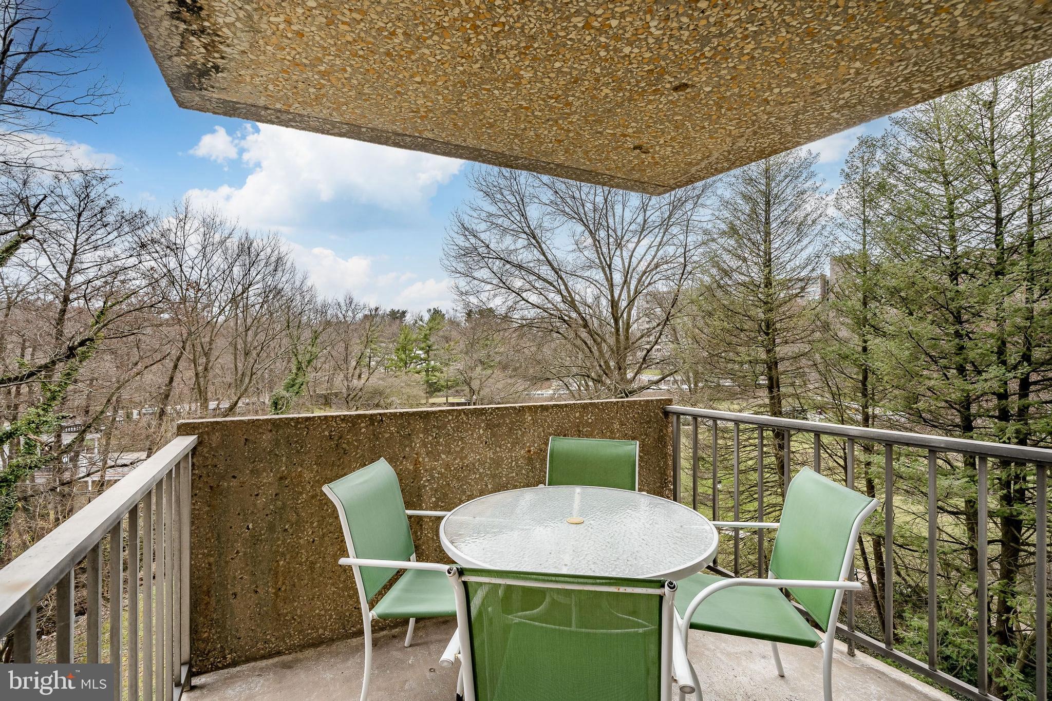 WYNNEWOOD - Residential