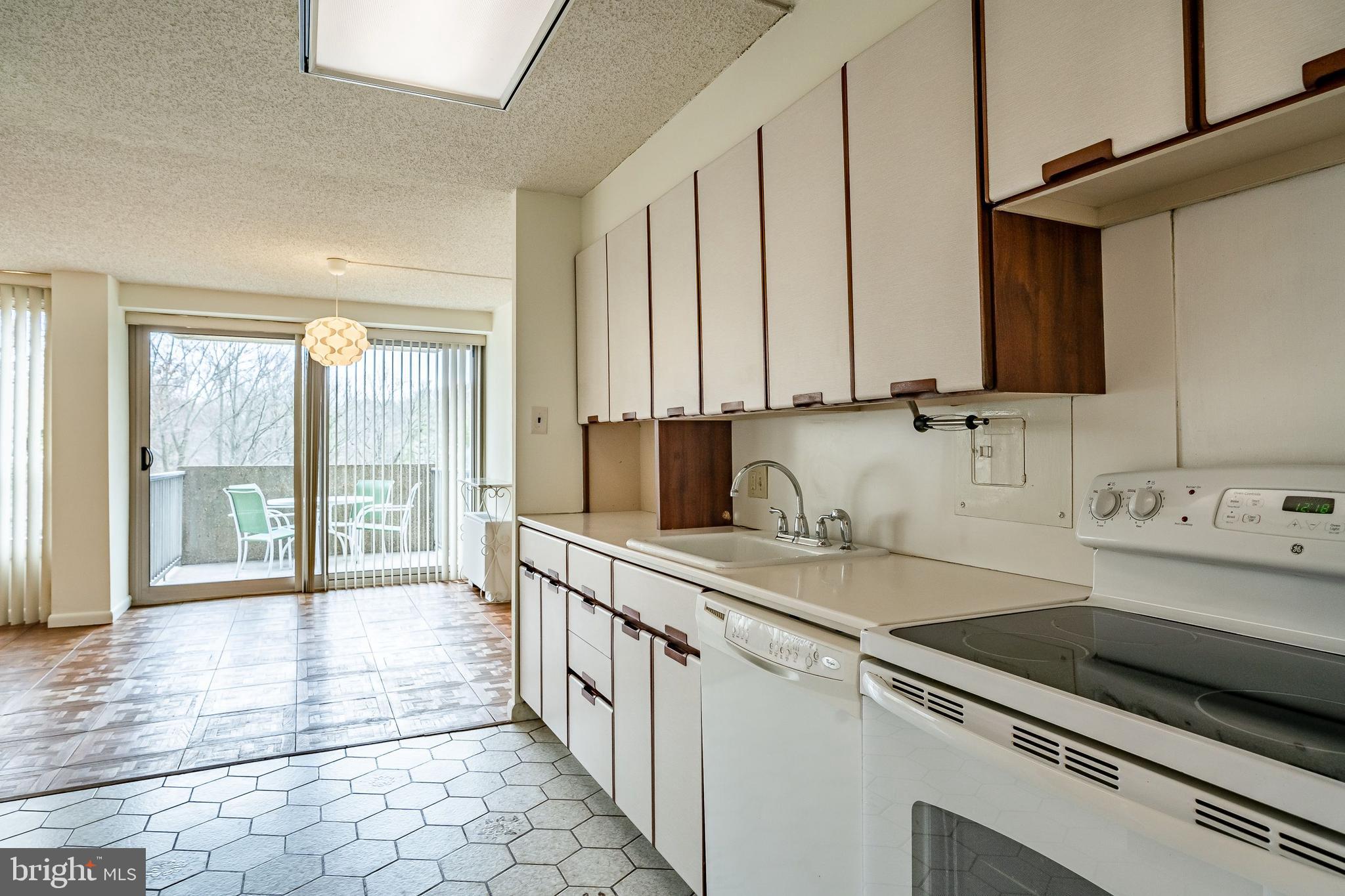 WYNNEWOOD - Residential
