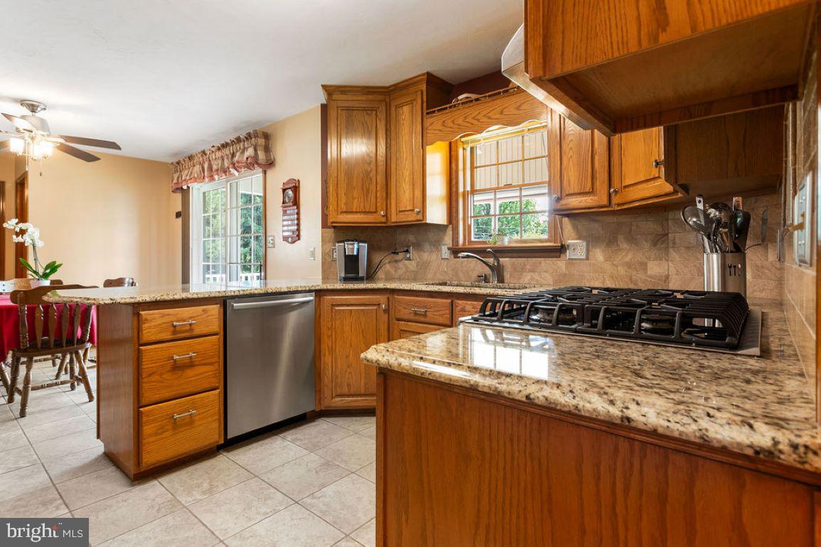 MEADOWVIEW ESTATES - Residential