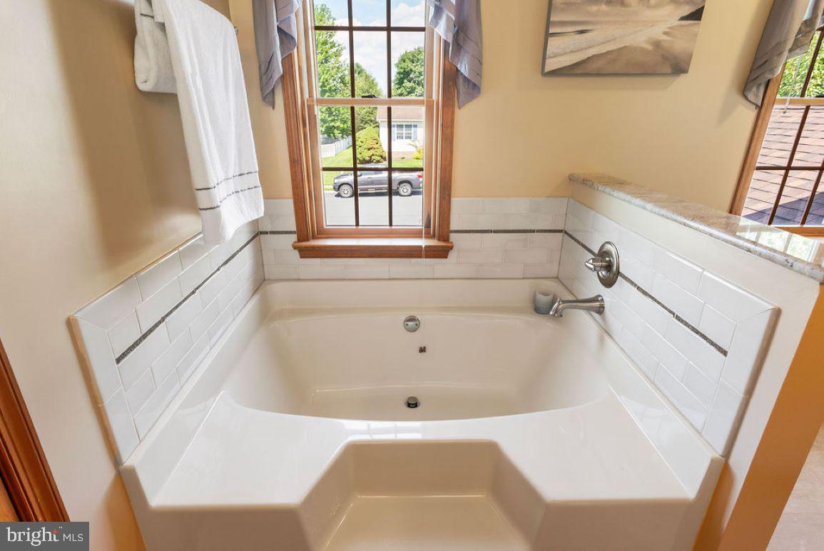 MEADOWVIEW ESTATES - Residential