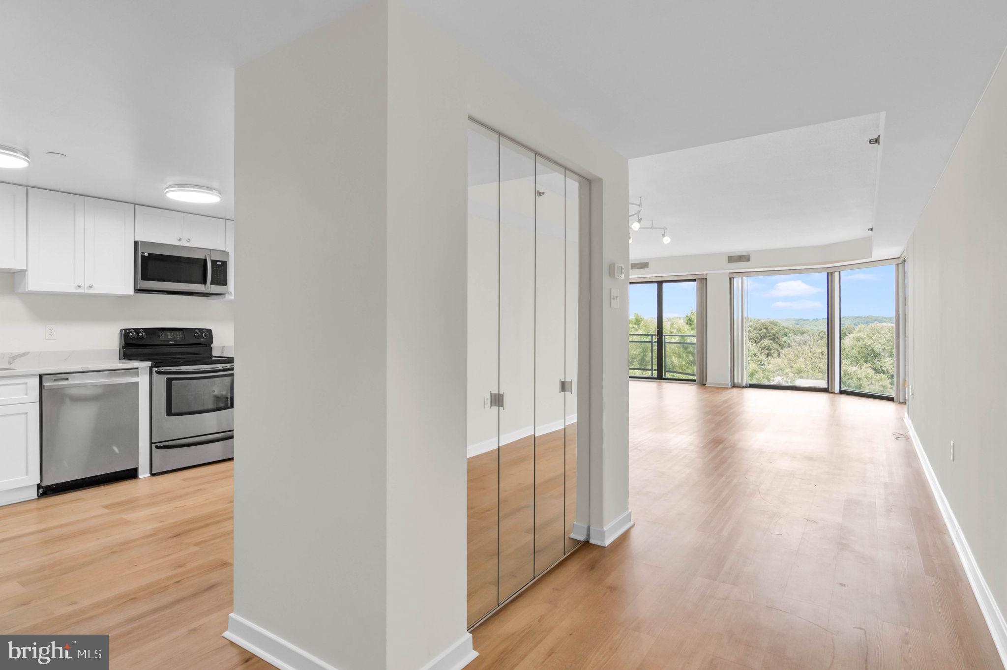 1530 KEY BOULEVARD 715