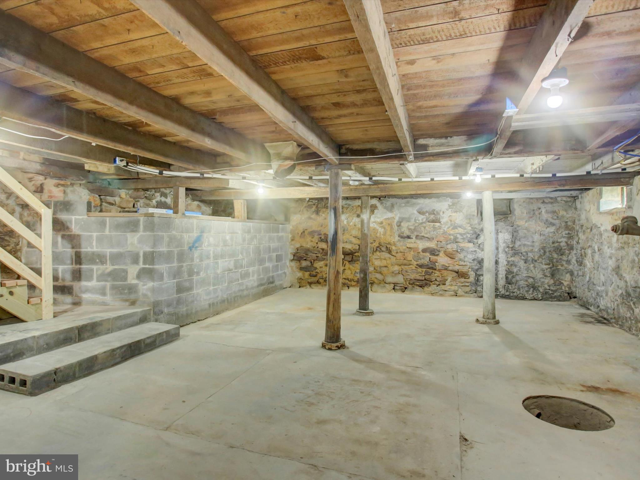 NEWBURG BOROUGH - Residential