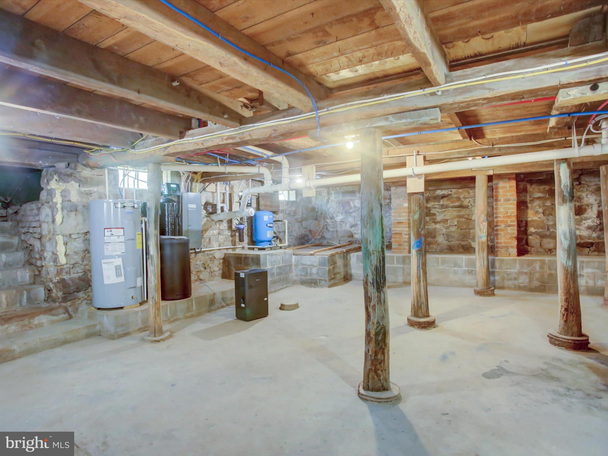 NEWBURG BOROUGH - Residential