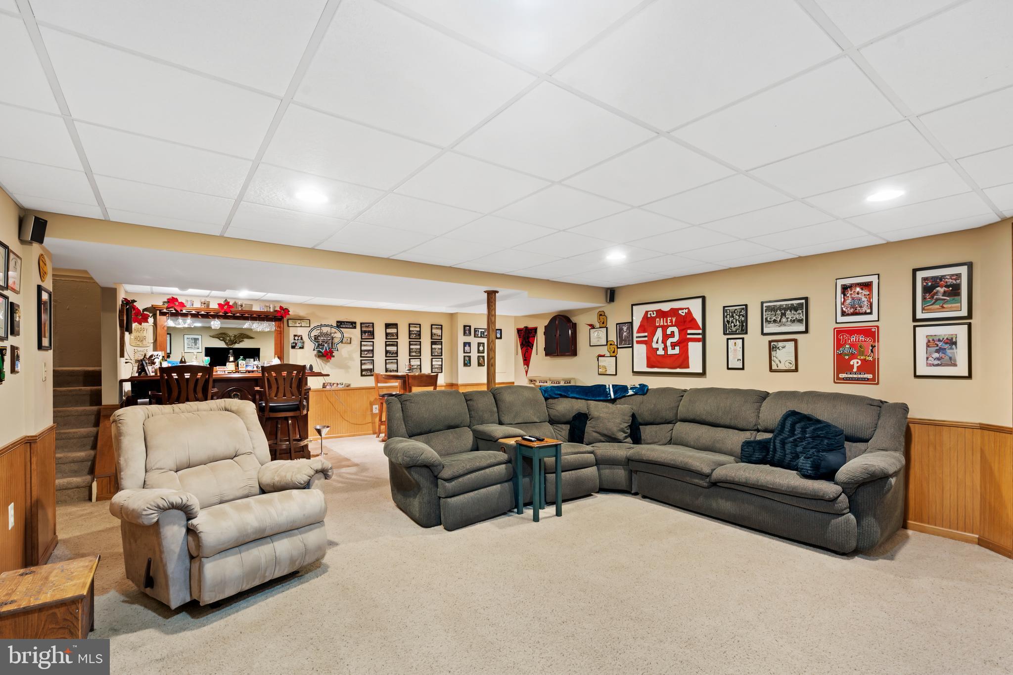 HIDDEN POND - Residential