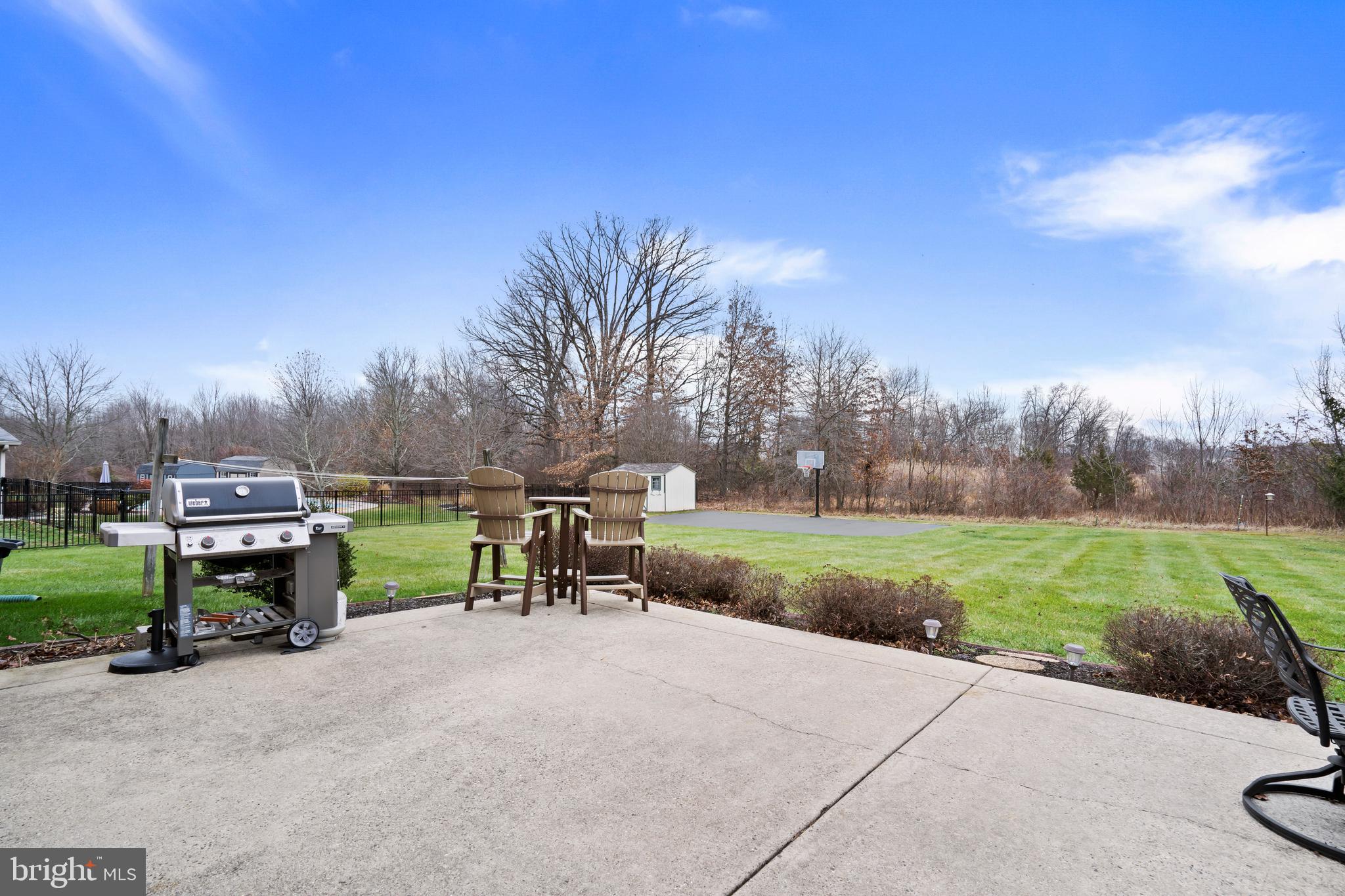 HIDDEN POND - Residential