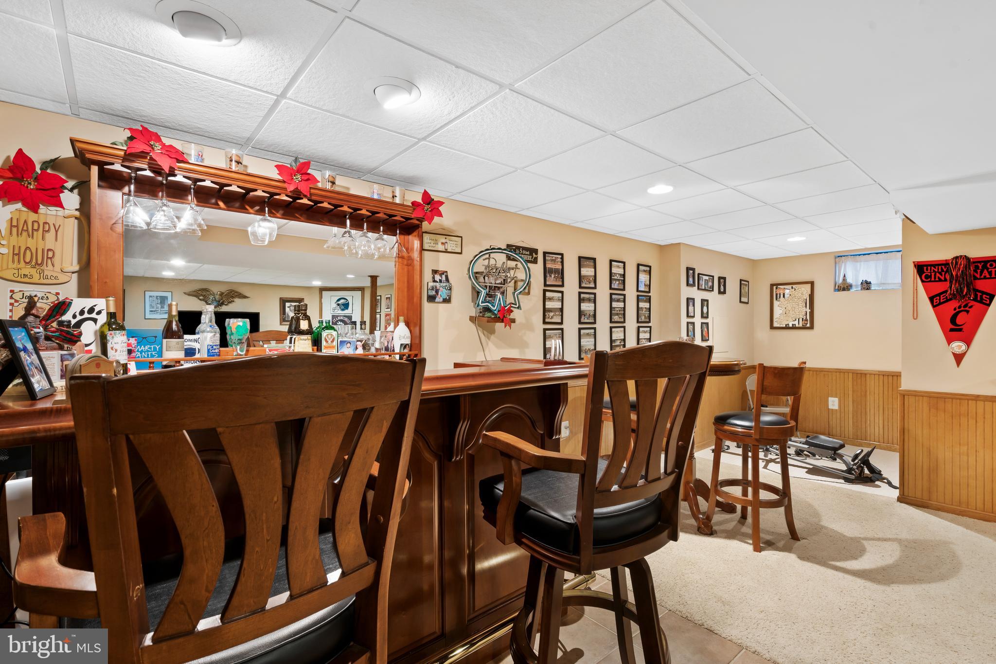 HIDDEN POND - Residential