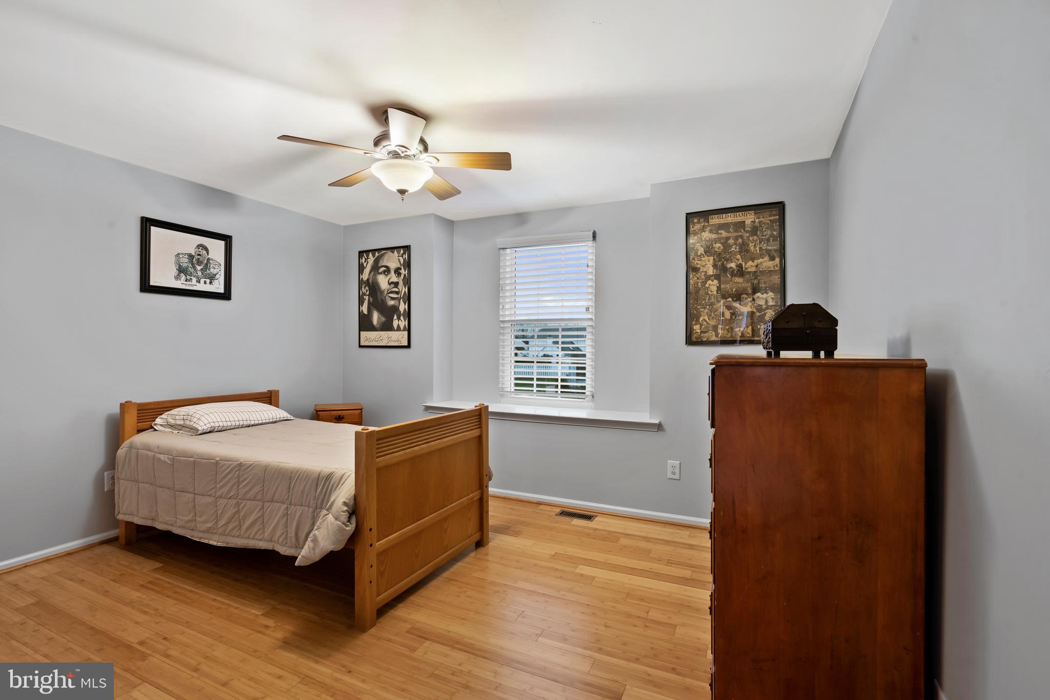 HIDDEN POND - Residential