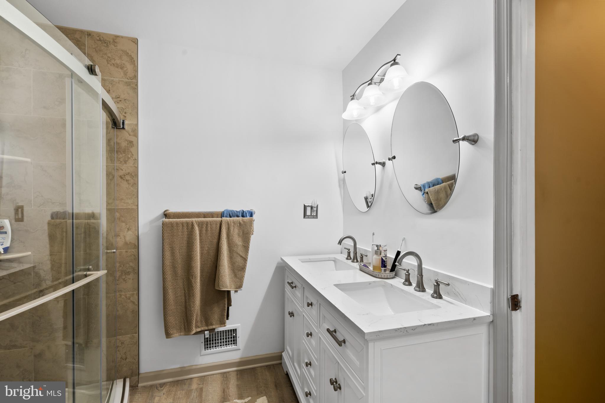 HIDDEN POND - Residential