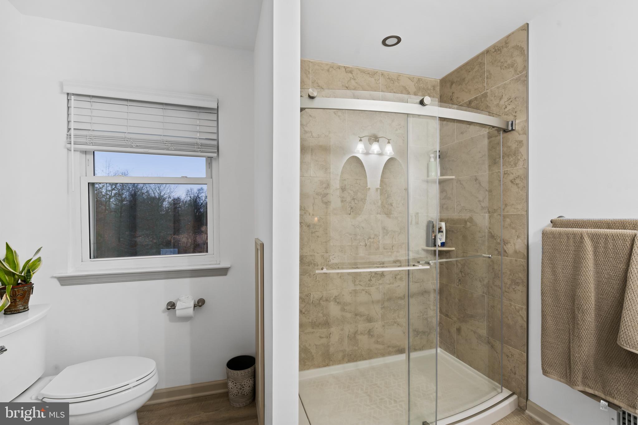 HIDDEN POND - Residential