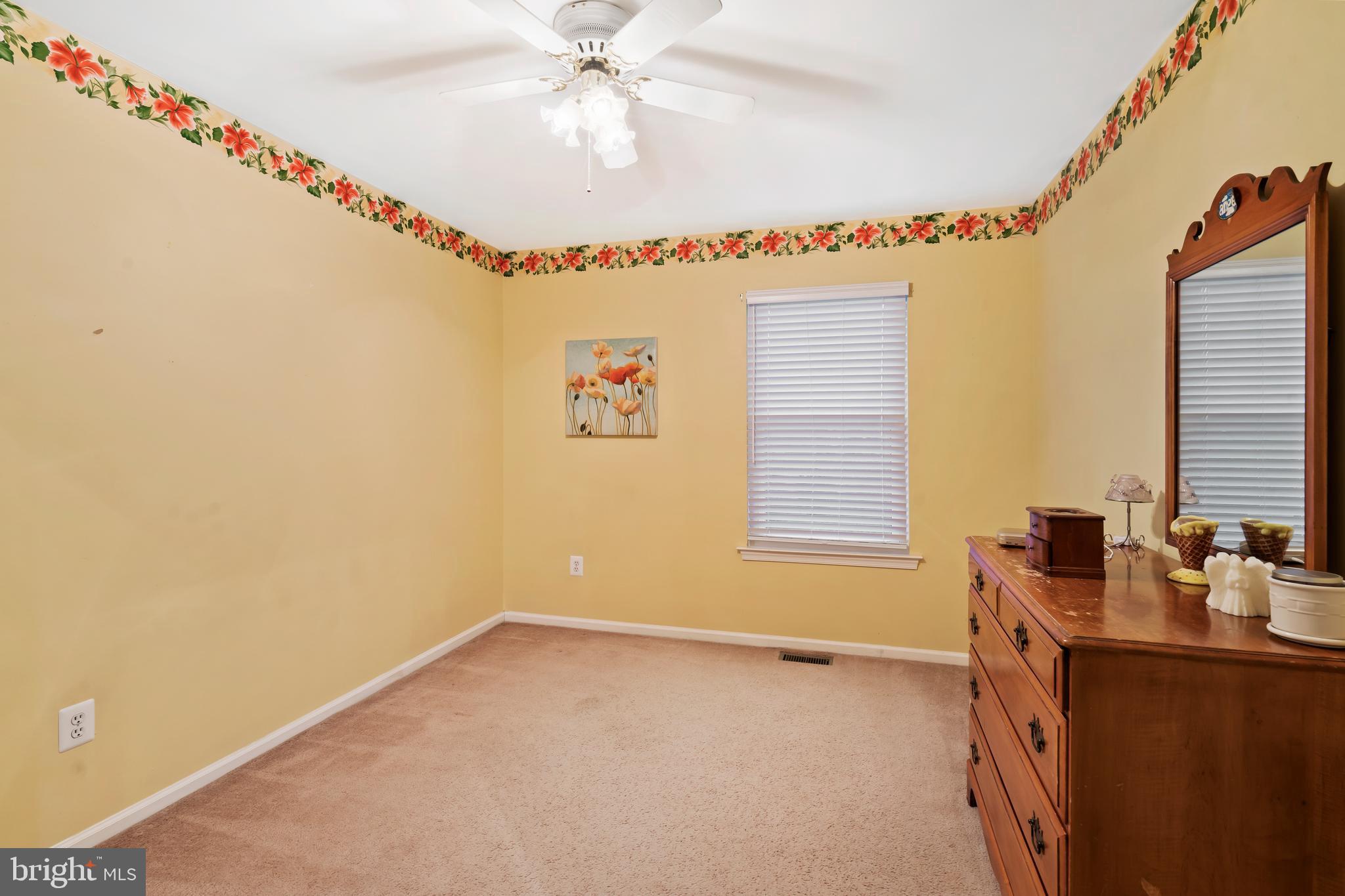 HIDDEN POND - Residential