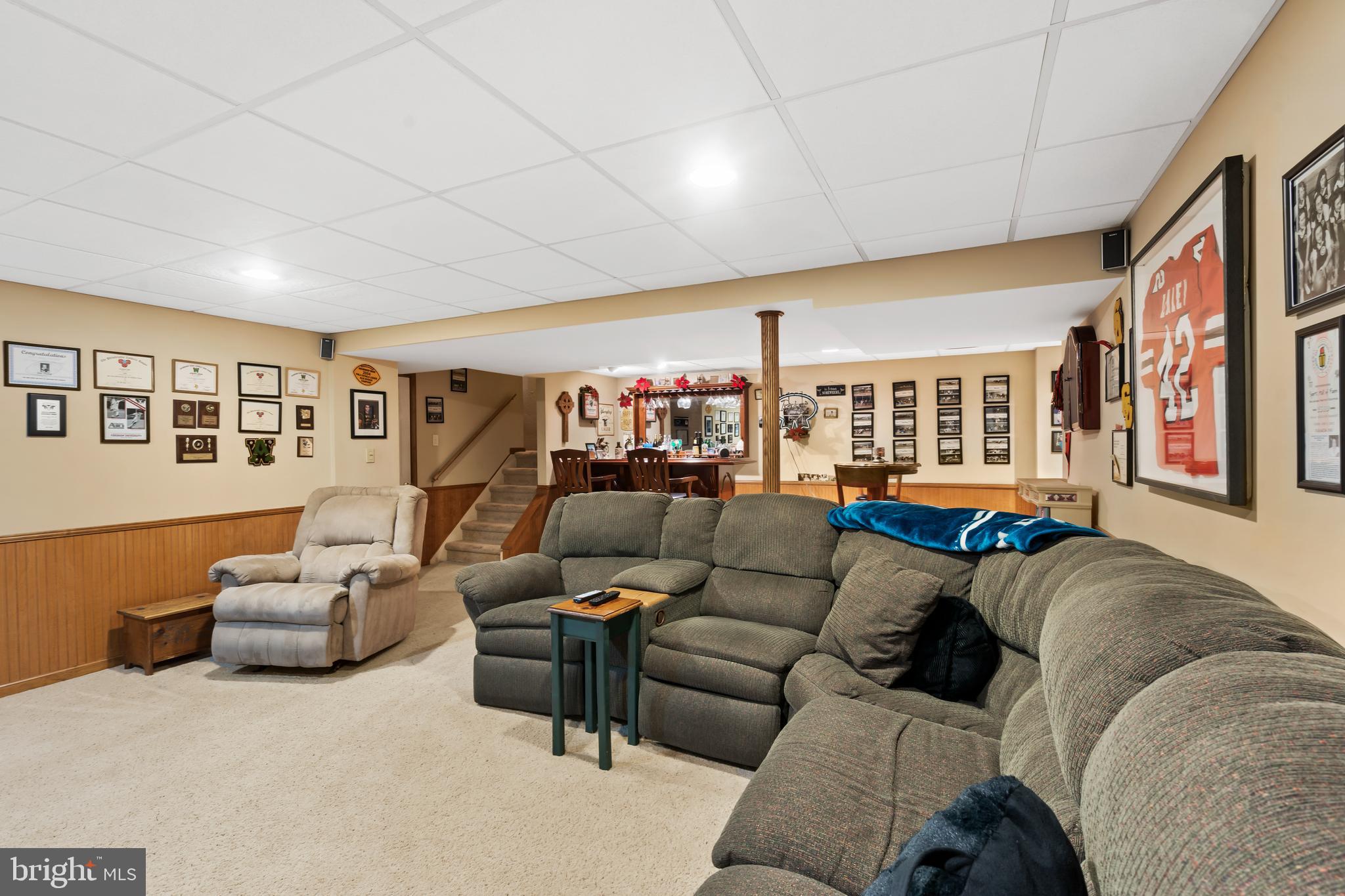 HIDDEN POND - Residential