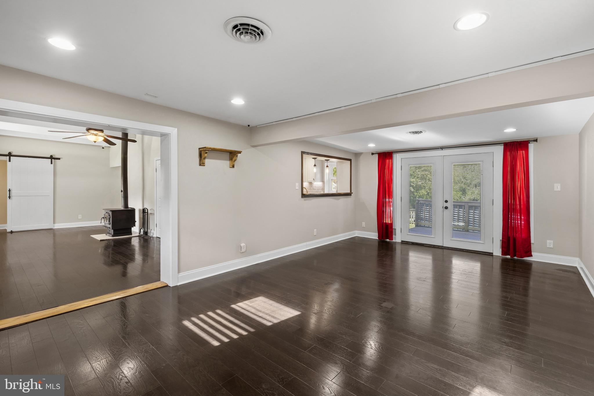 610 LAUREL DRIVE