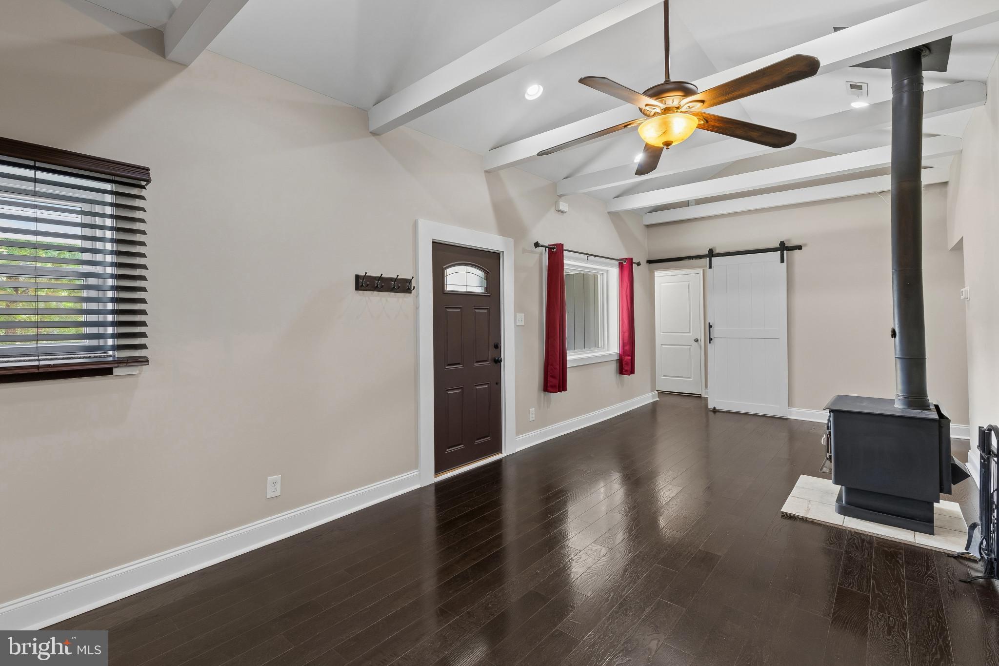 610 LAUREL DRIVE