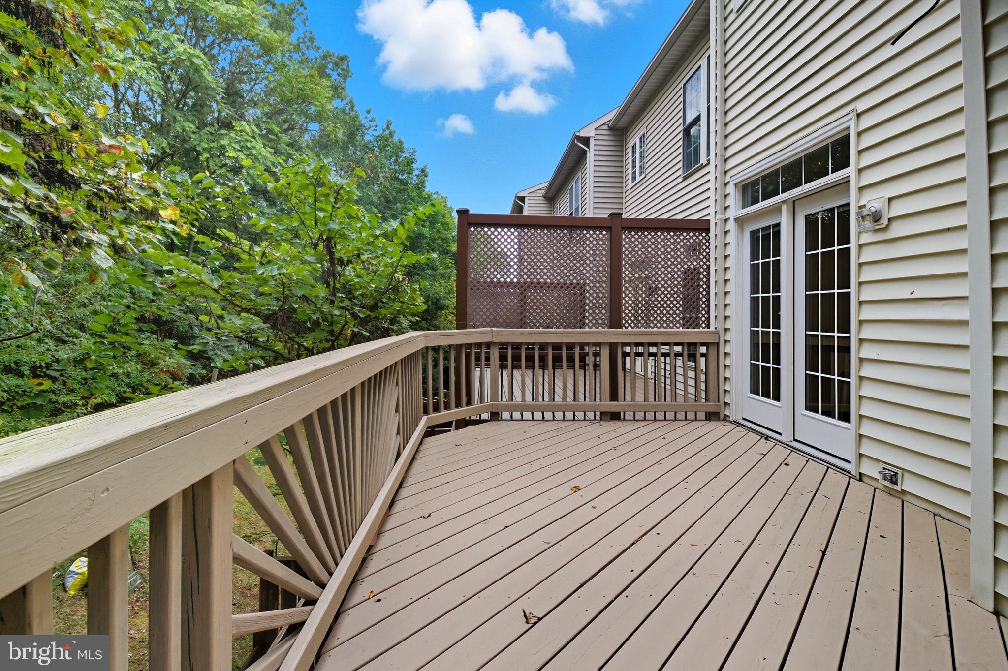 VIRGINIA OAKS - Residential