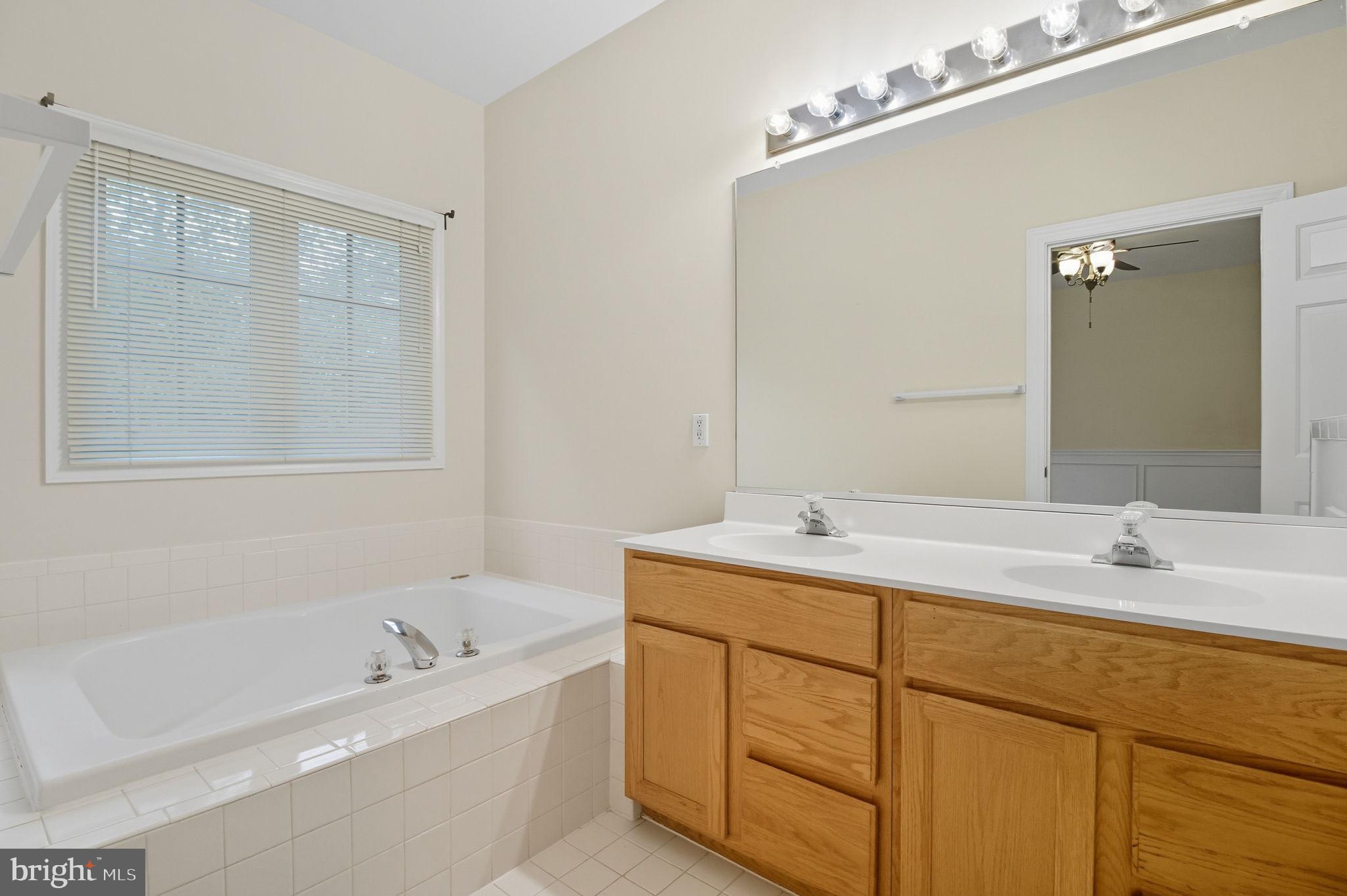 VIRGINIA OAKS - Residential