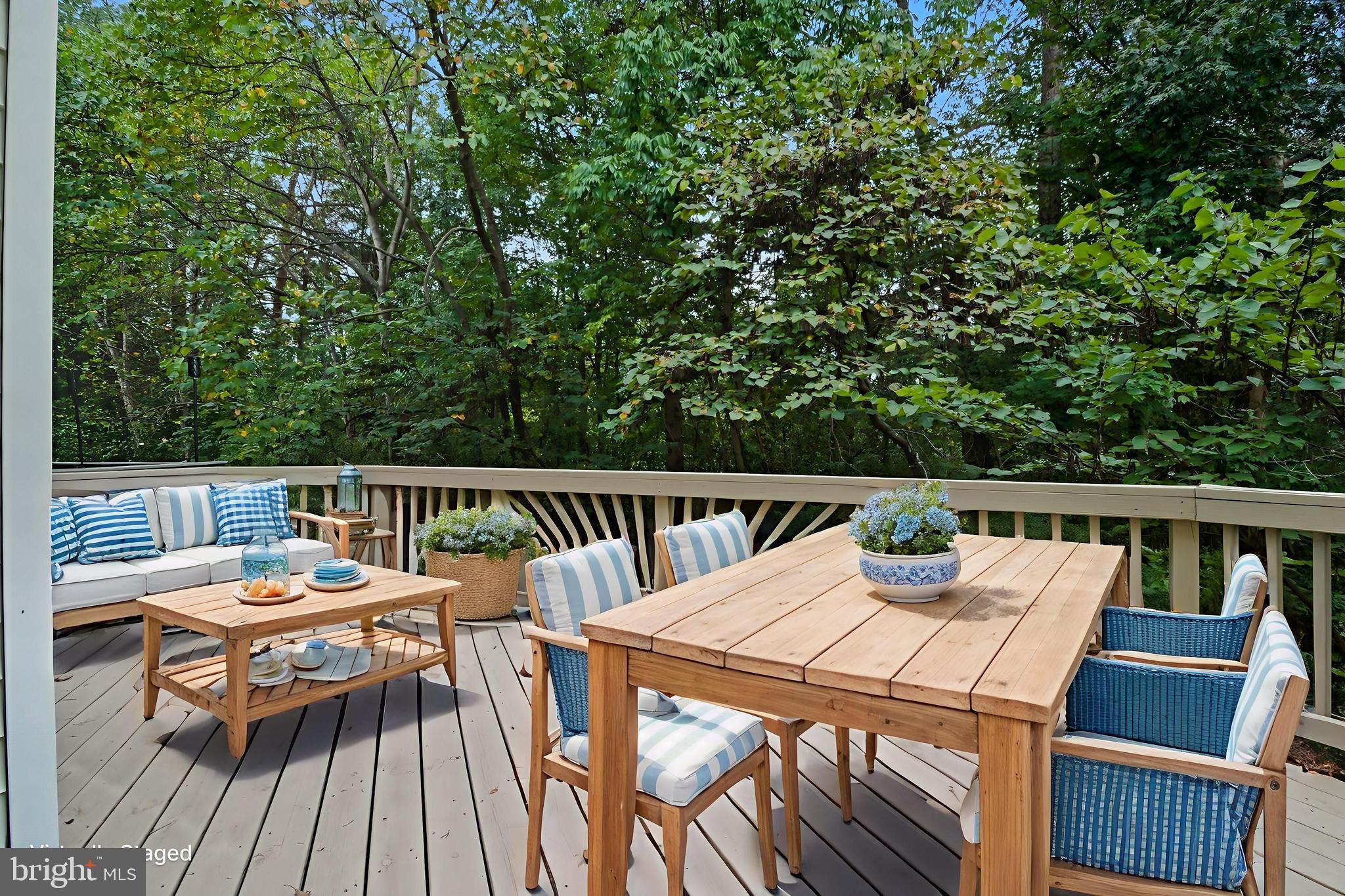 VIRGINIA OAKS - Residential