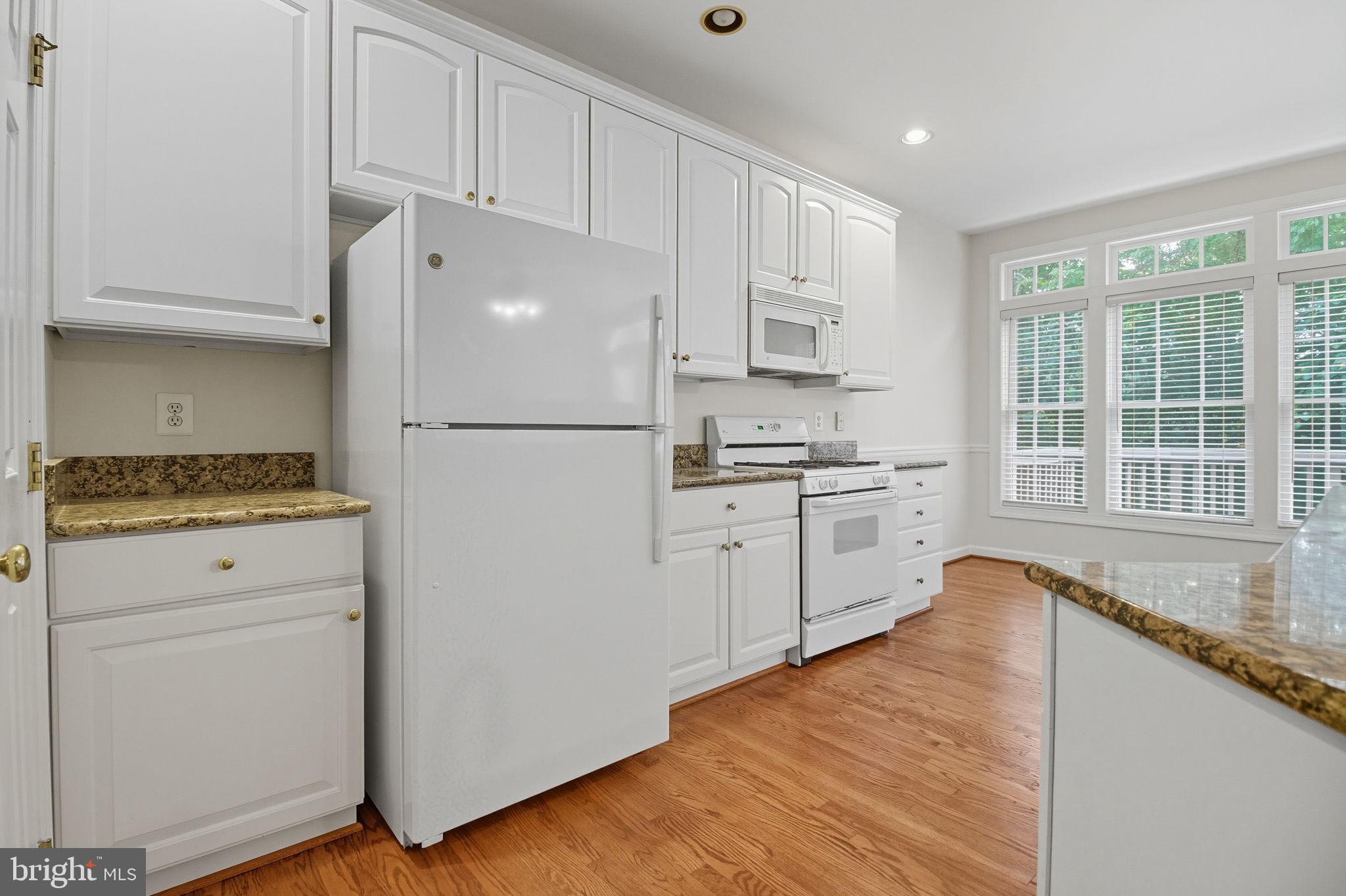 VIRGINIA OAKS - Residential