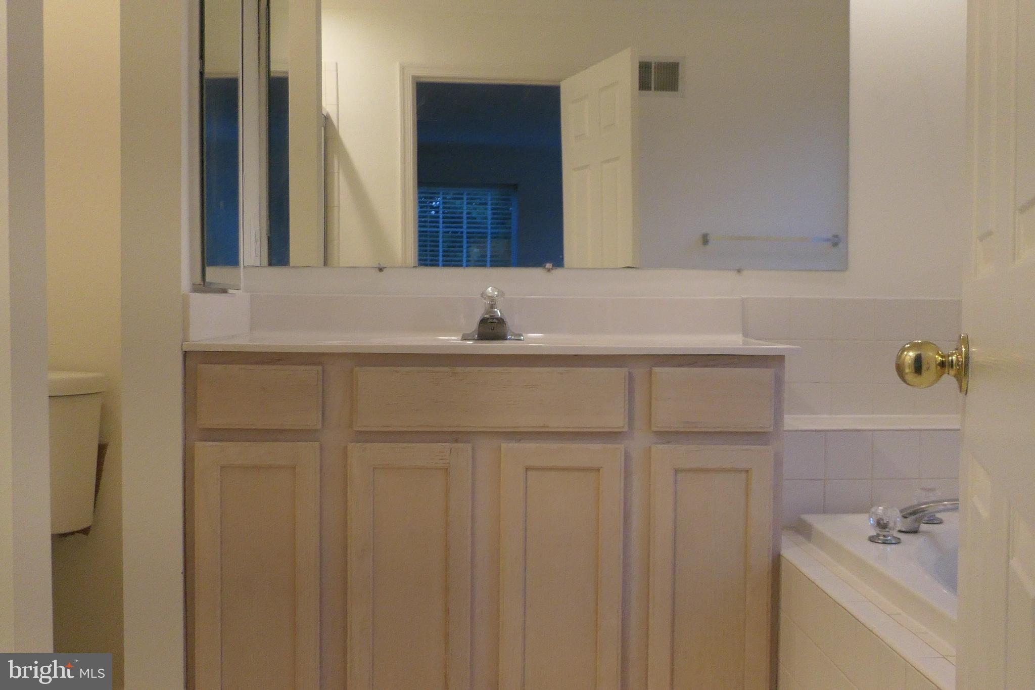 GOLDSBOROUGH MANOR - Residential Lease