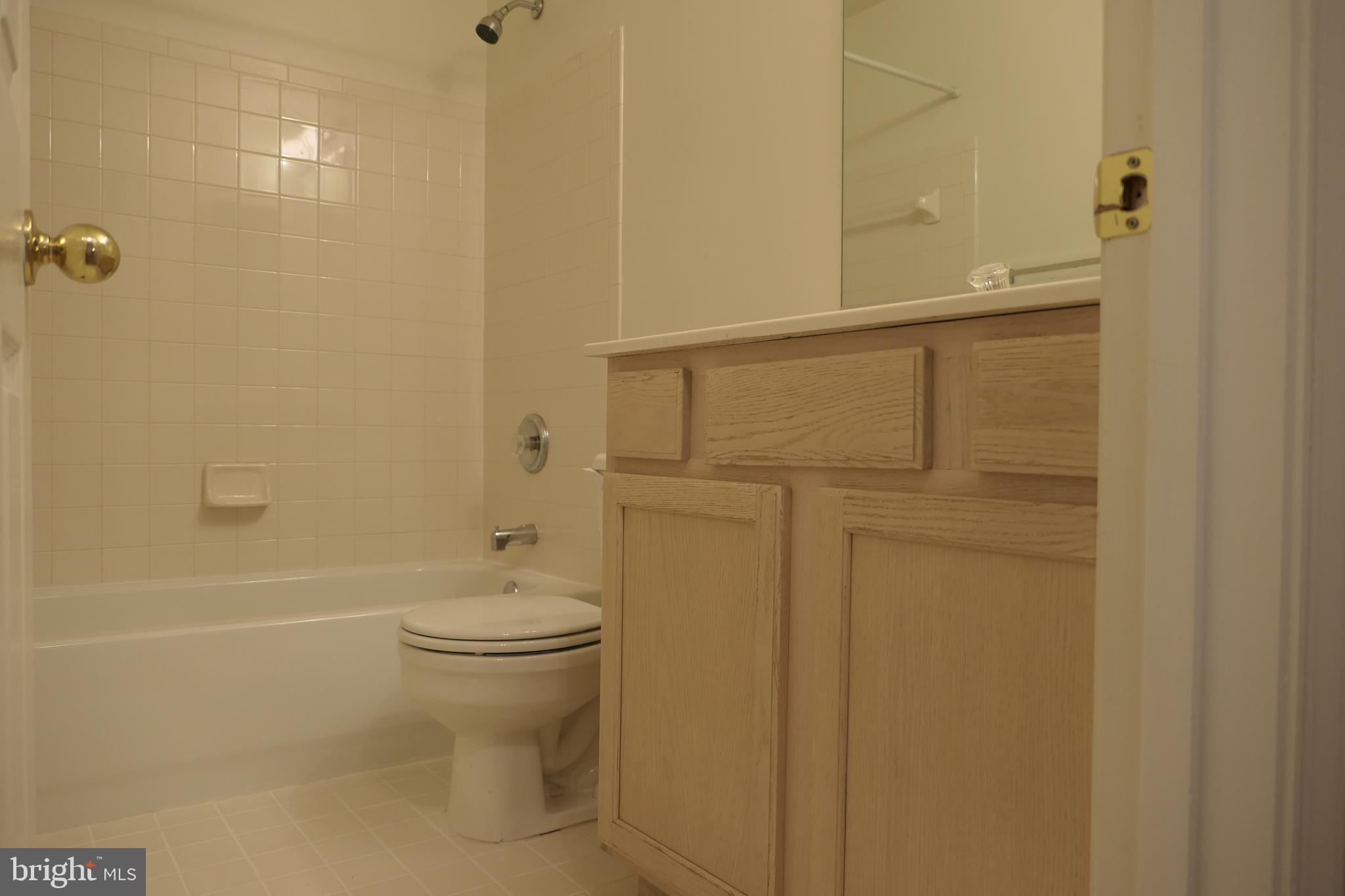 GOLDSBOROUGH MANOR - Residential Lease