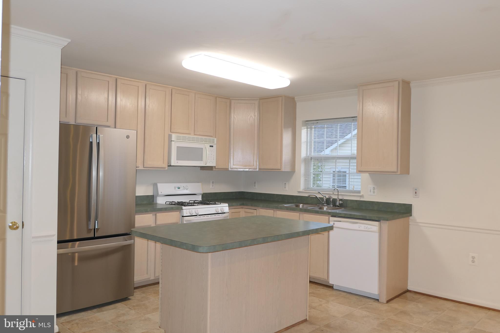 GOLDSBOROUGH MANOR - Residential Lease