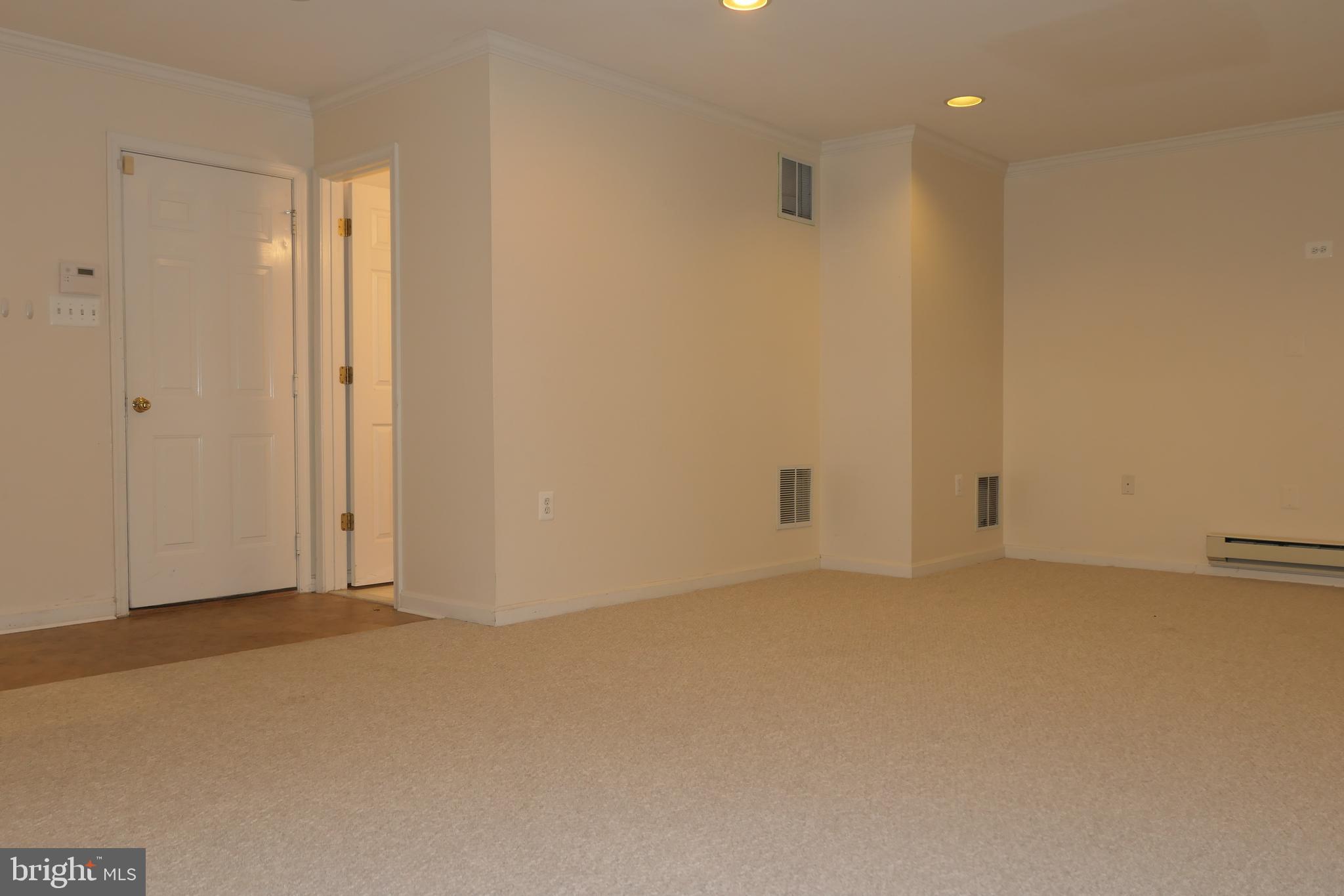 GOLDSBOROUGH MANOR - Residential Lease