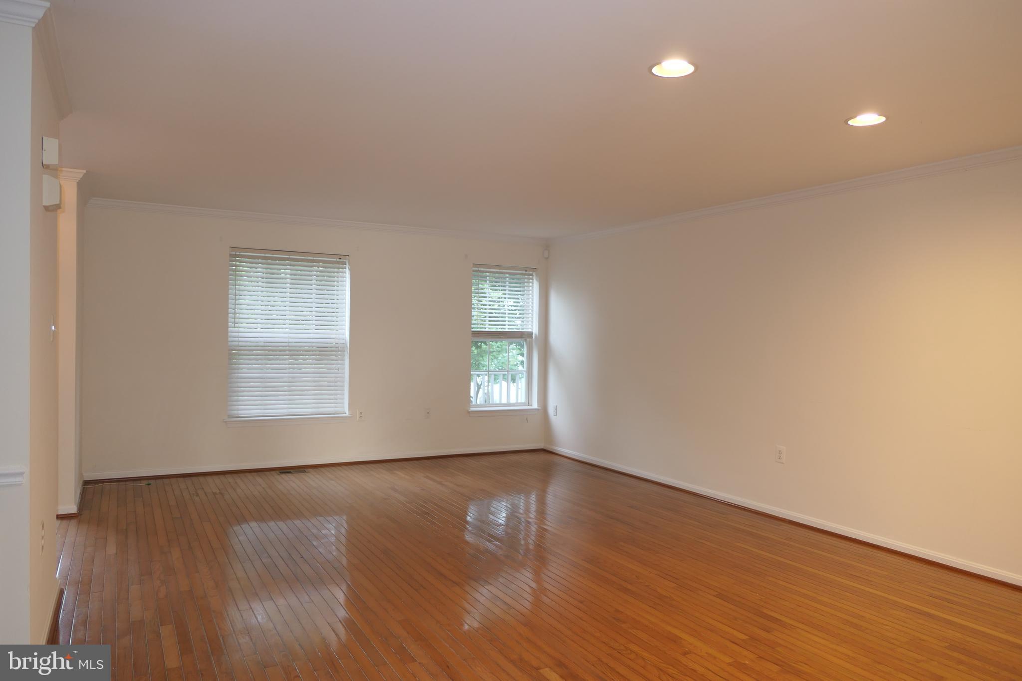 GOLDSBOROUGH MANOR - Residential Lease