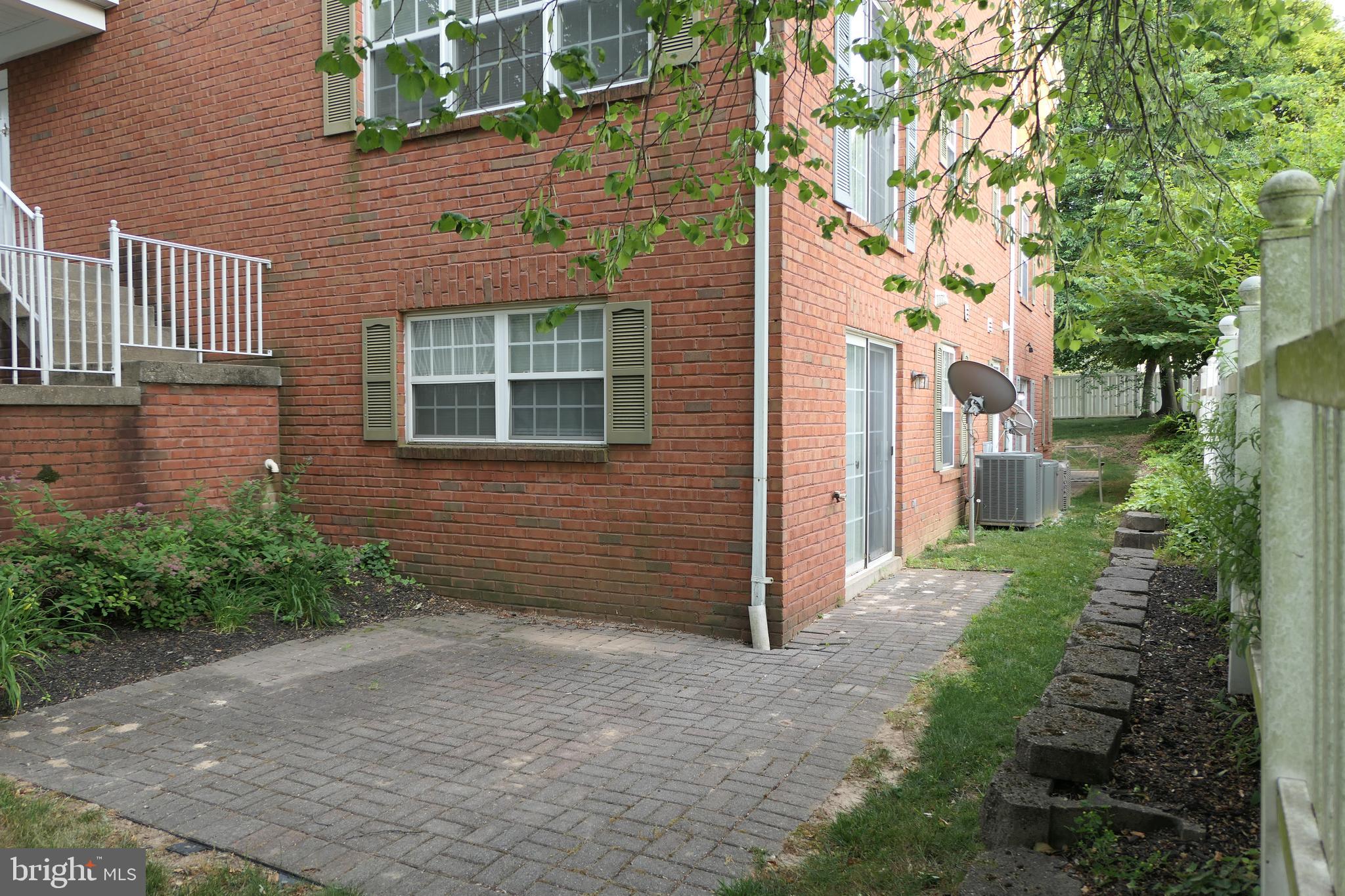 GOLDSBOROUGH MANOR - Residential Lease