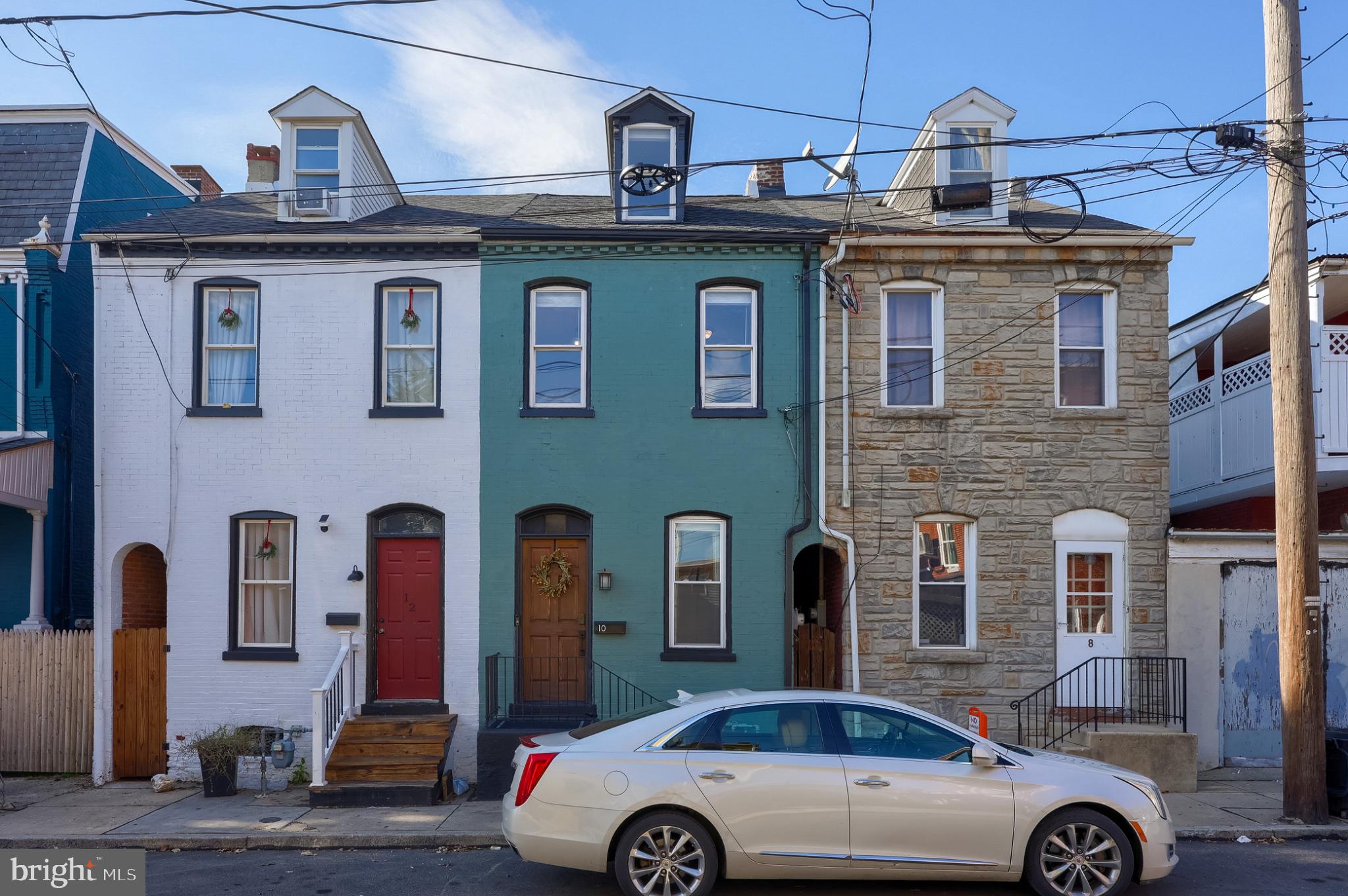 10 LOCUST STREET