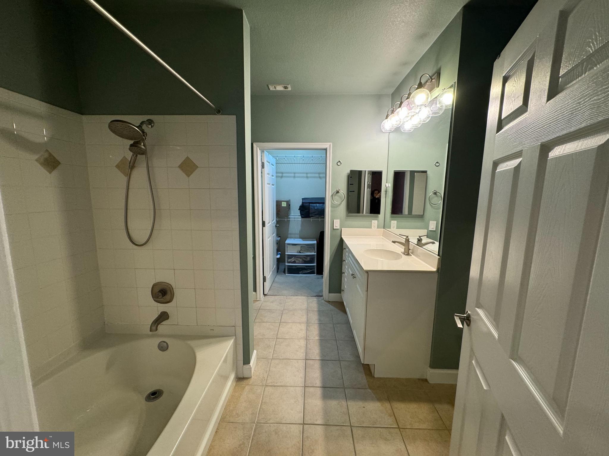 THE FITZ - Residential Lease