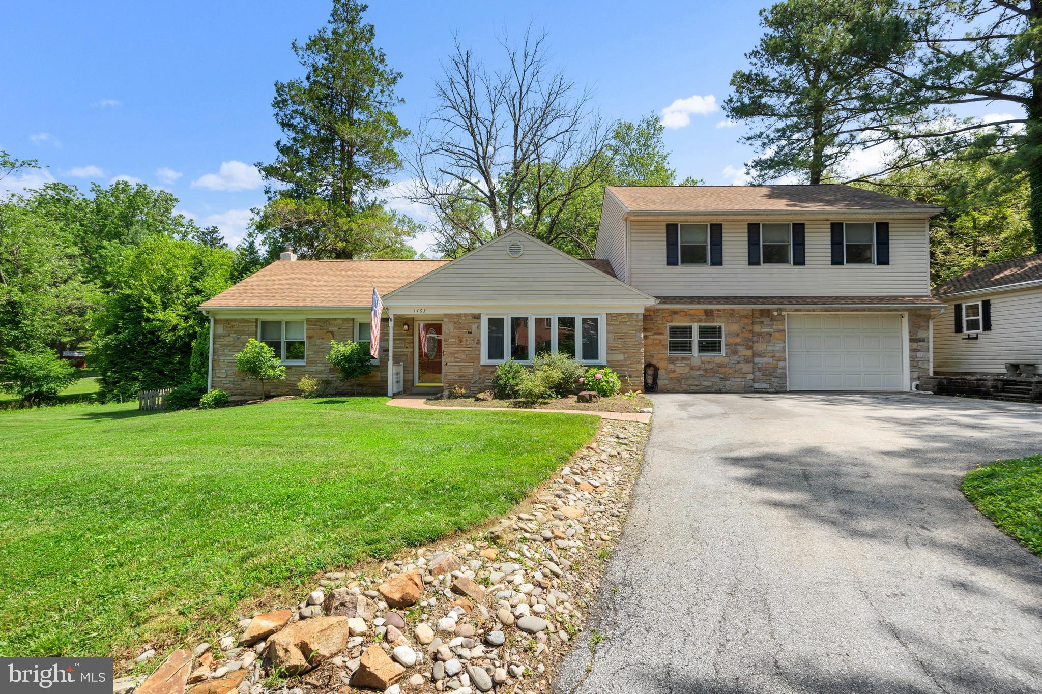 1403 MANLEY ROAD
