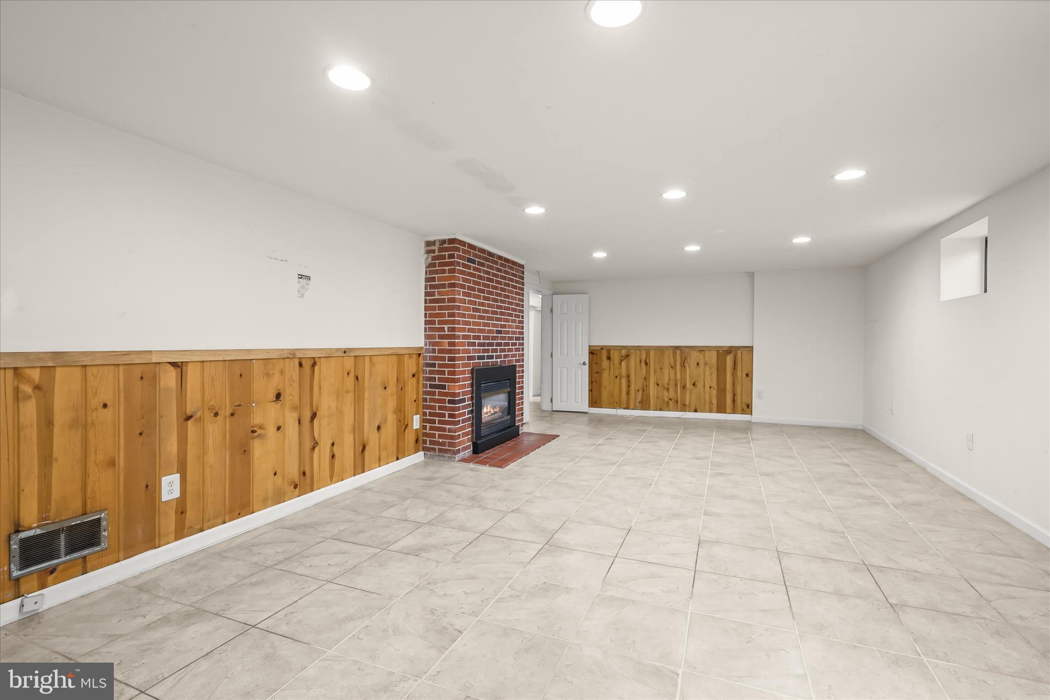 OLD SUITLAND - Residential