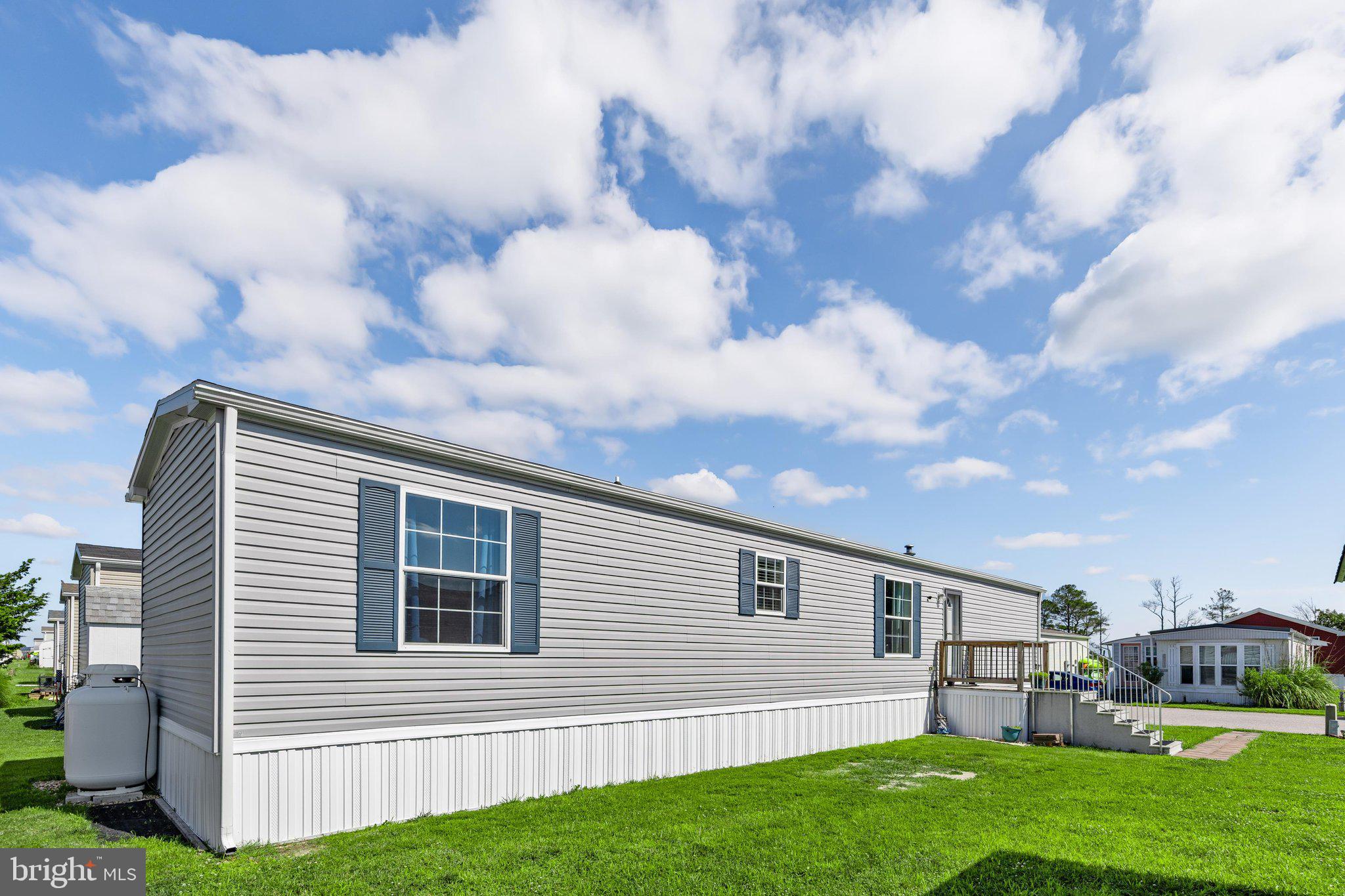 38345 SQUIRREL ROAD