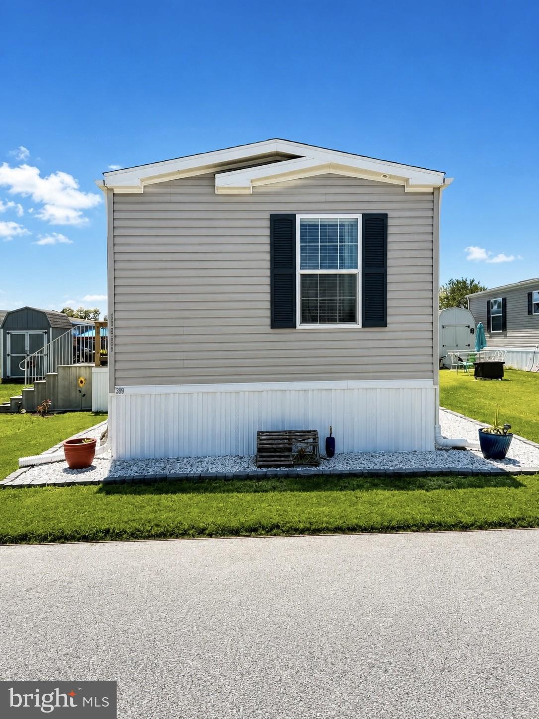 38345 SQUIRREL ROAD