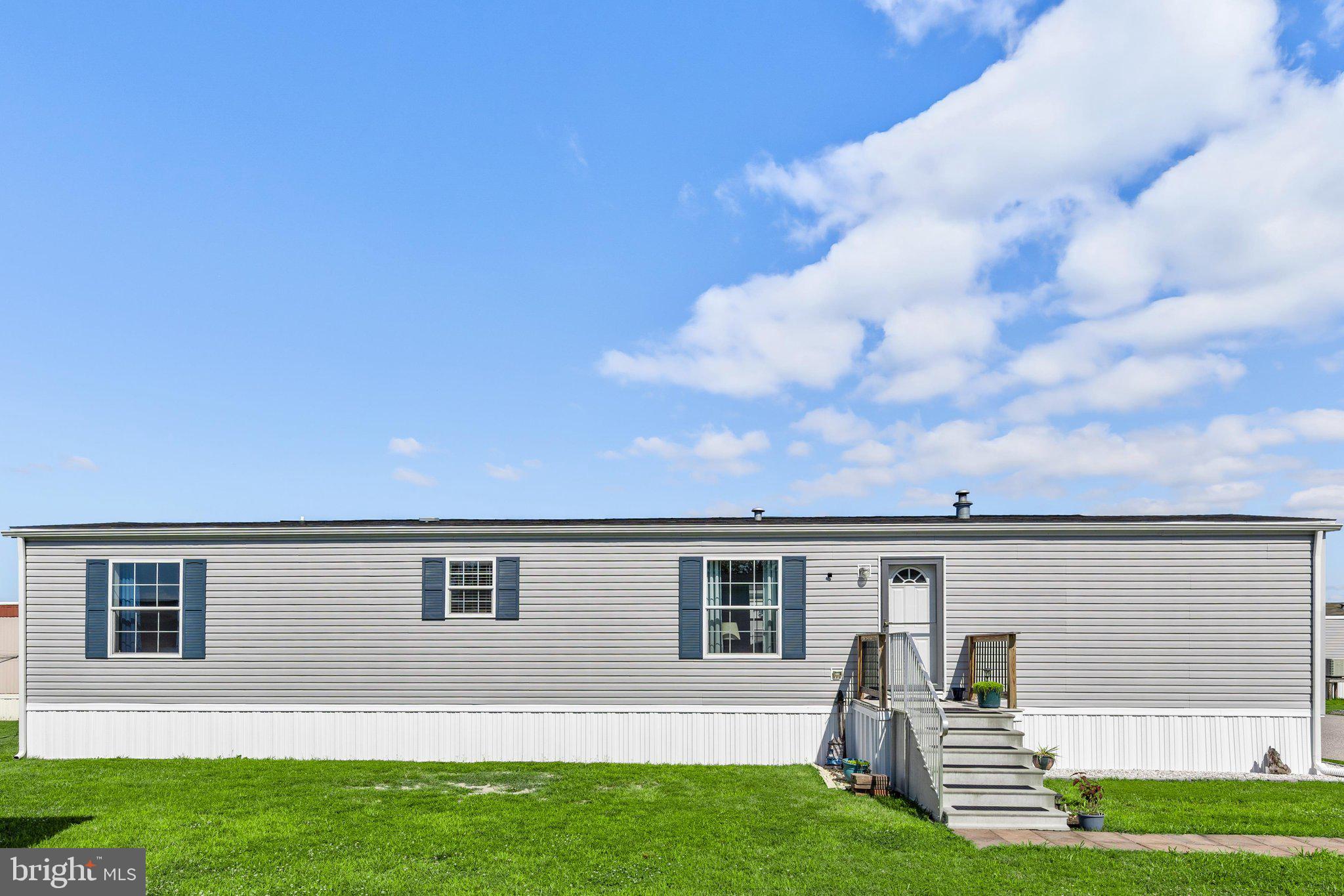 38345 SQUIRREL ROAD