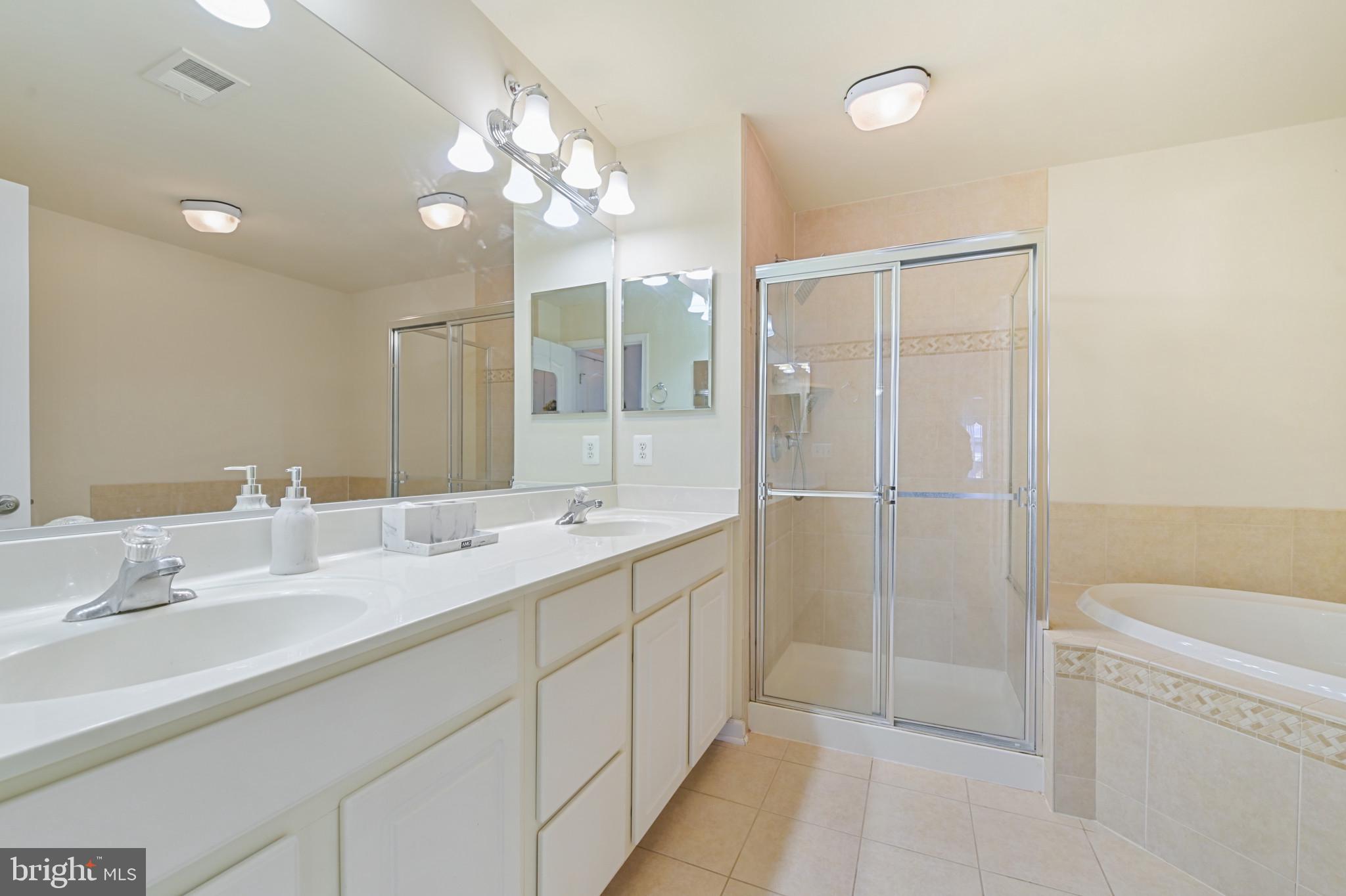 LEESBOROUGH - Residential