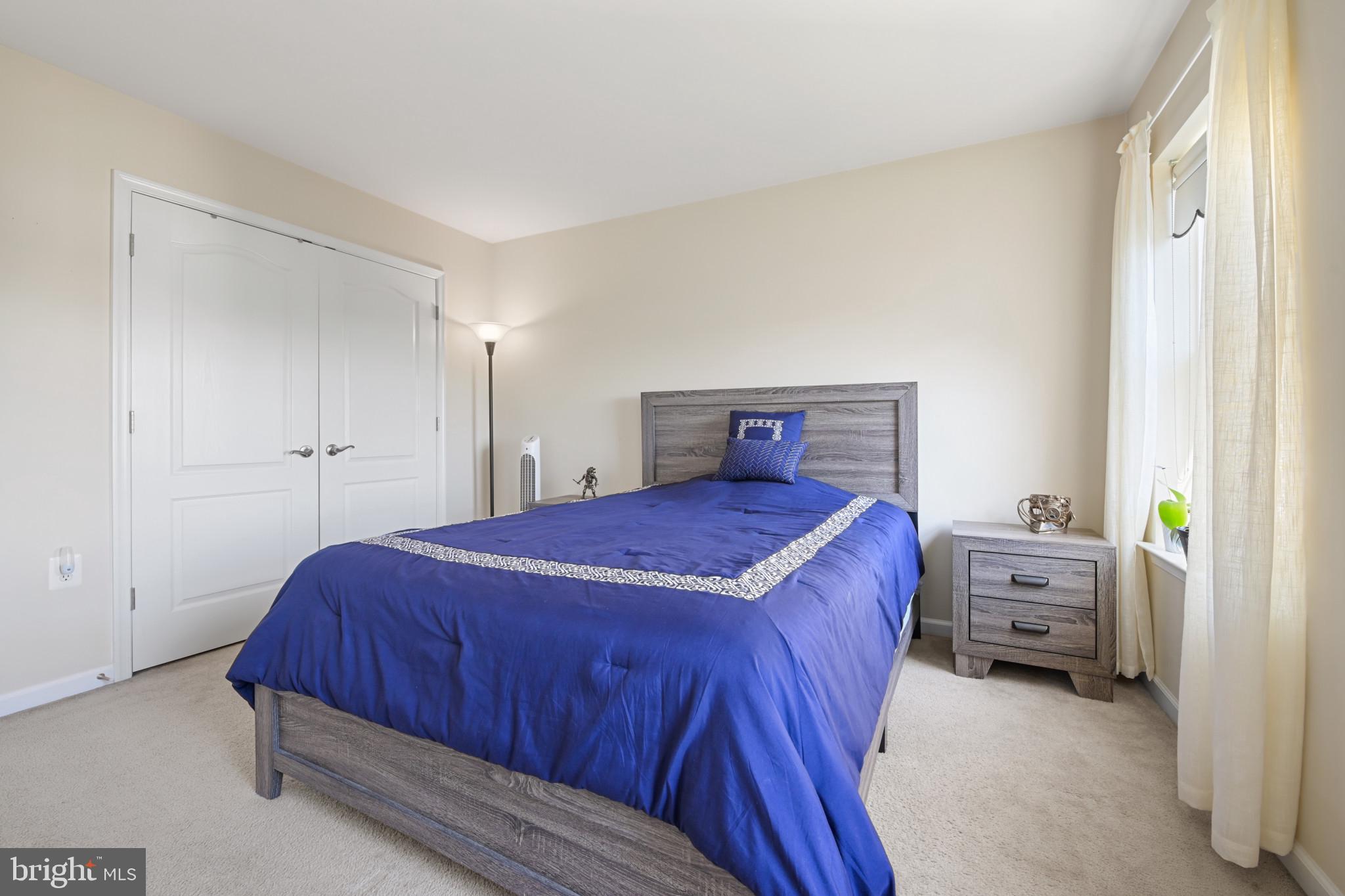 LEESBOROUGH - Residential