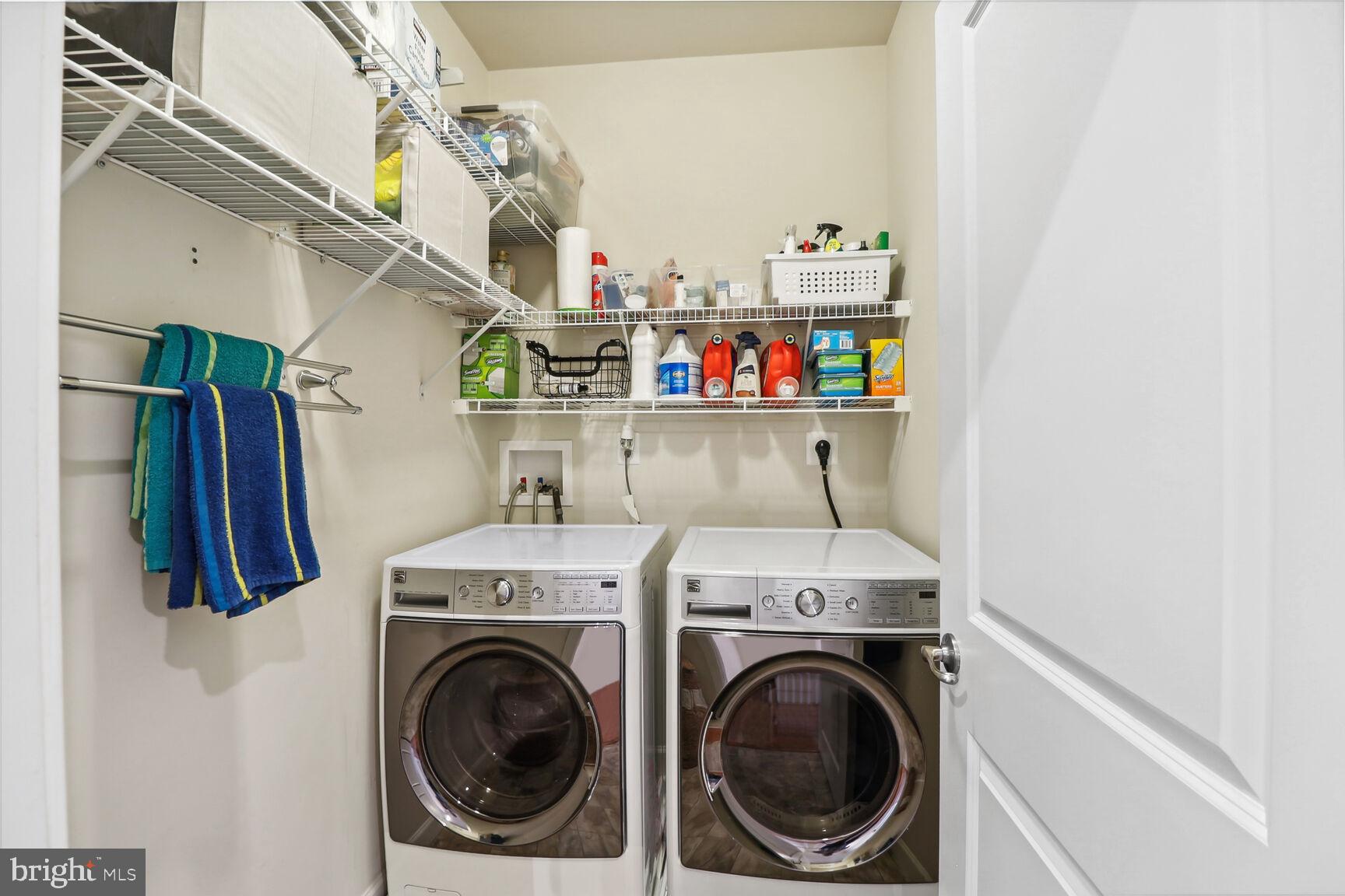 AUTUMN RIVER - Residential