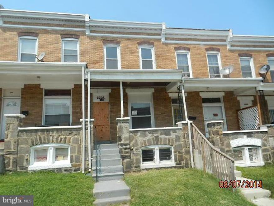 This property is eligible under the Freddie Mac First Look Initiative through 09/16/2014. Great opportunity to own this solid row home featuring a welcoming covered front porch, fenced rear yard, open floor plan and nice sized rooms.