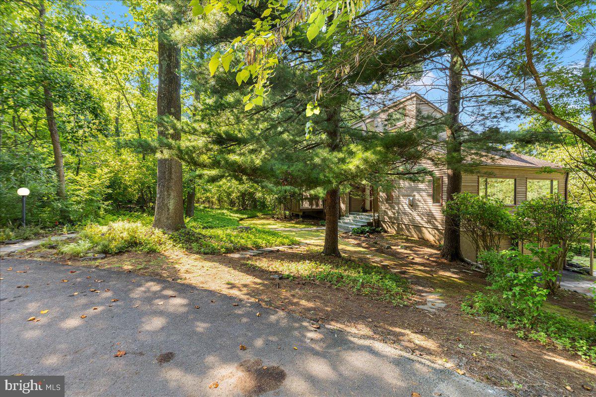 153 HERRONTOWN LANE