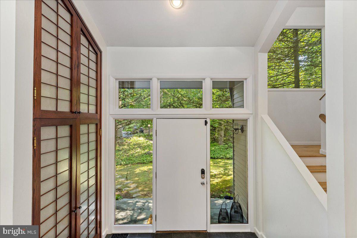 153 HERRONTOWN LANE