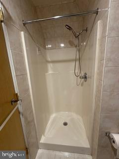 CHELTENHAM VIL - Residential Lease