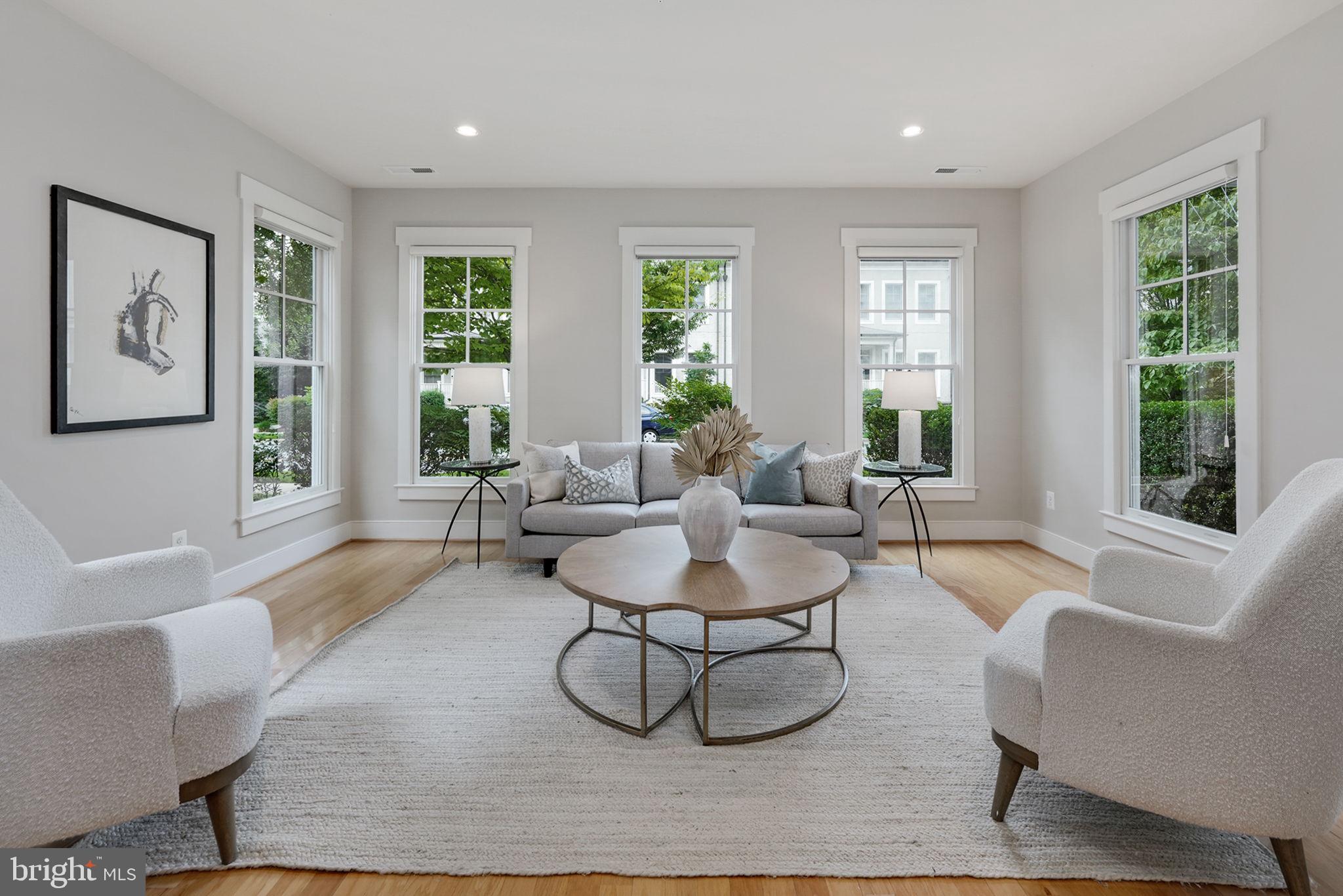 FOREST GLEN PARK - Residential