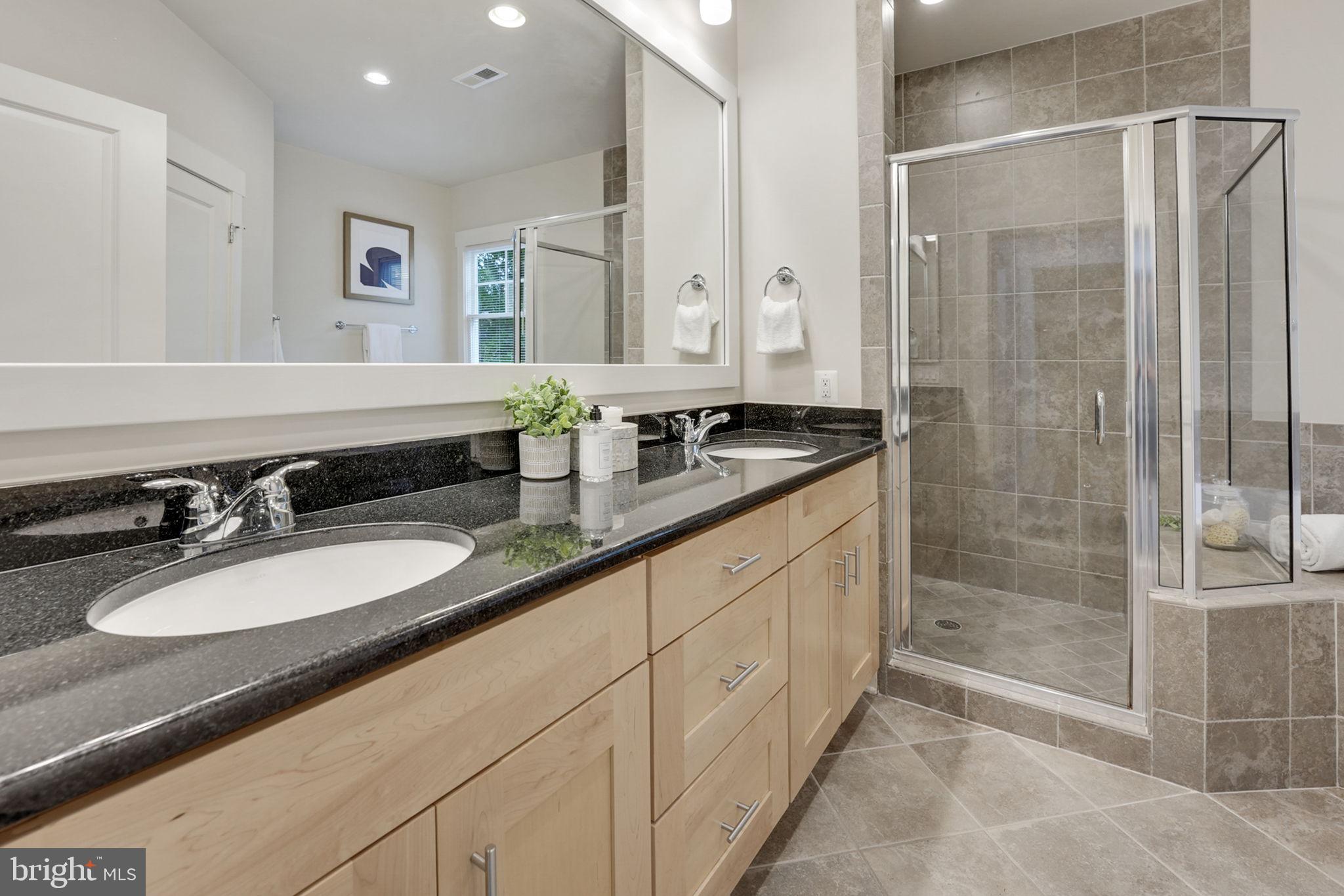 FOREST GLEN PARK - Residential