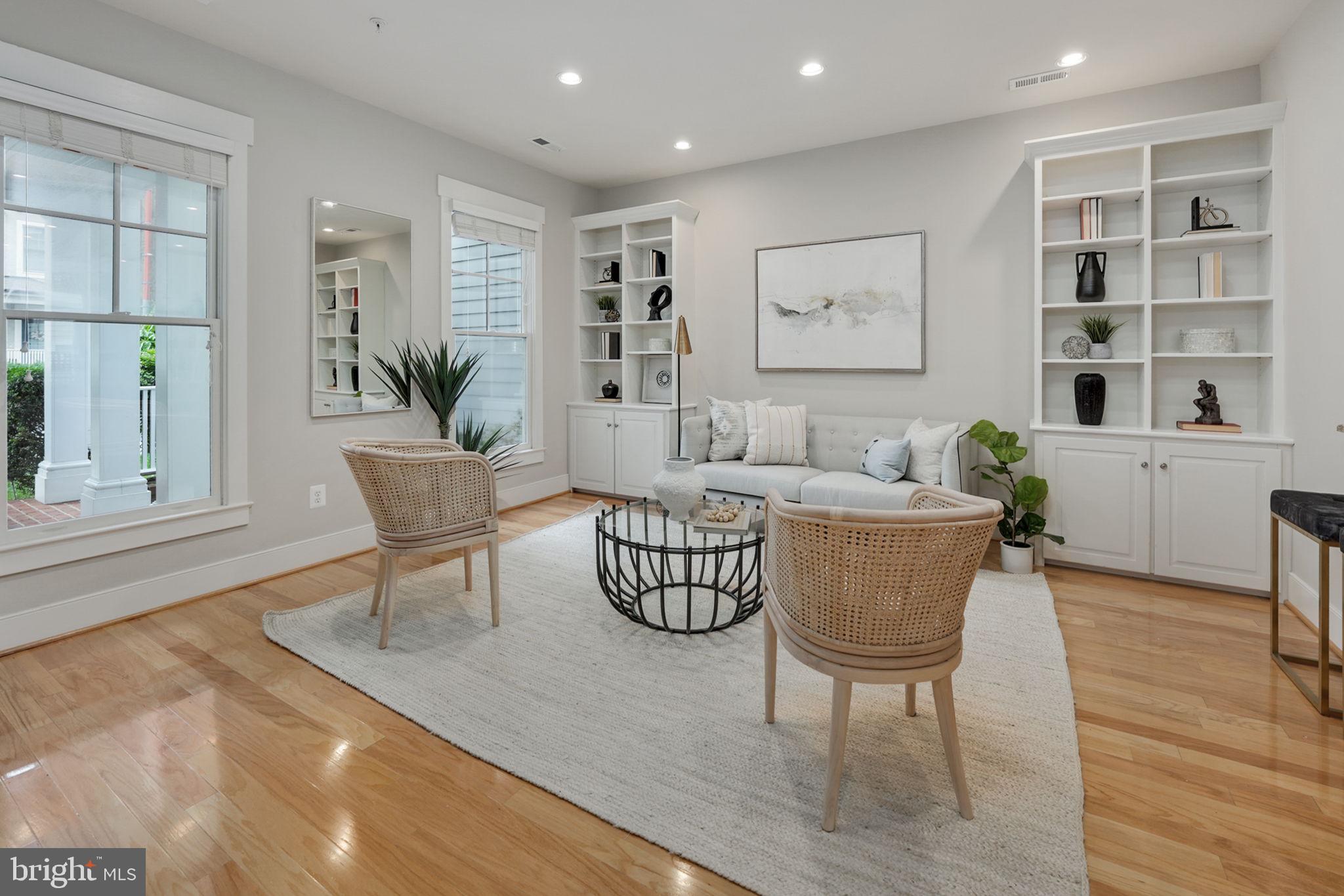 FOREST GLEN PARK - Residential