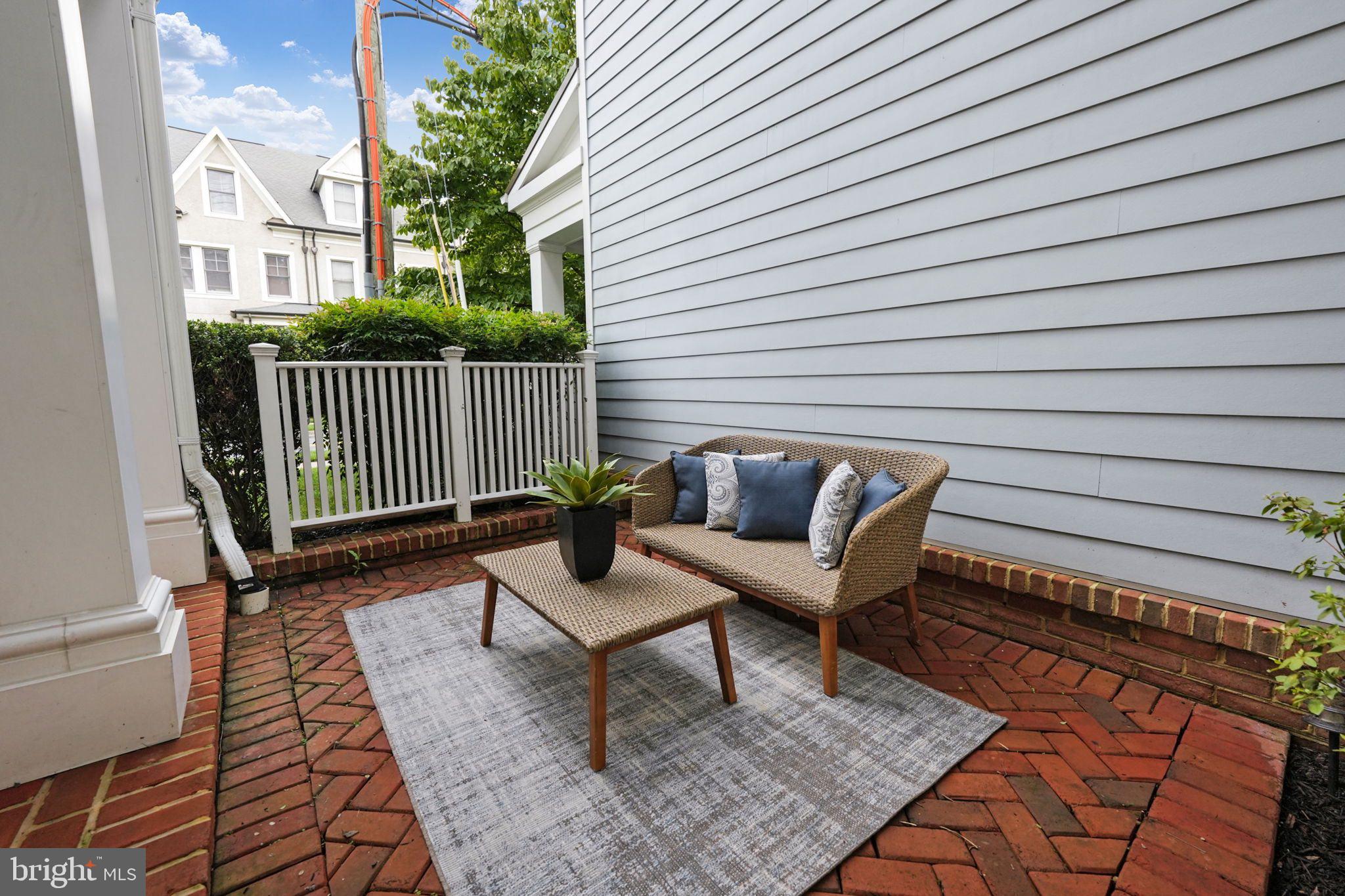 FOREST GLEN PARK - Residential