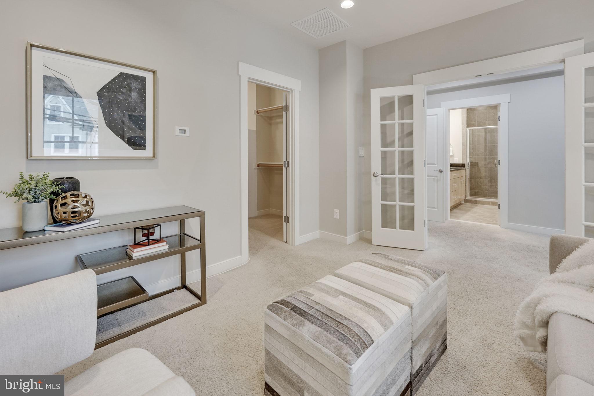 FOREST GLEN PARK - Residential