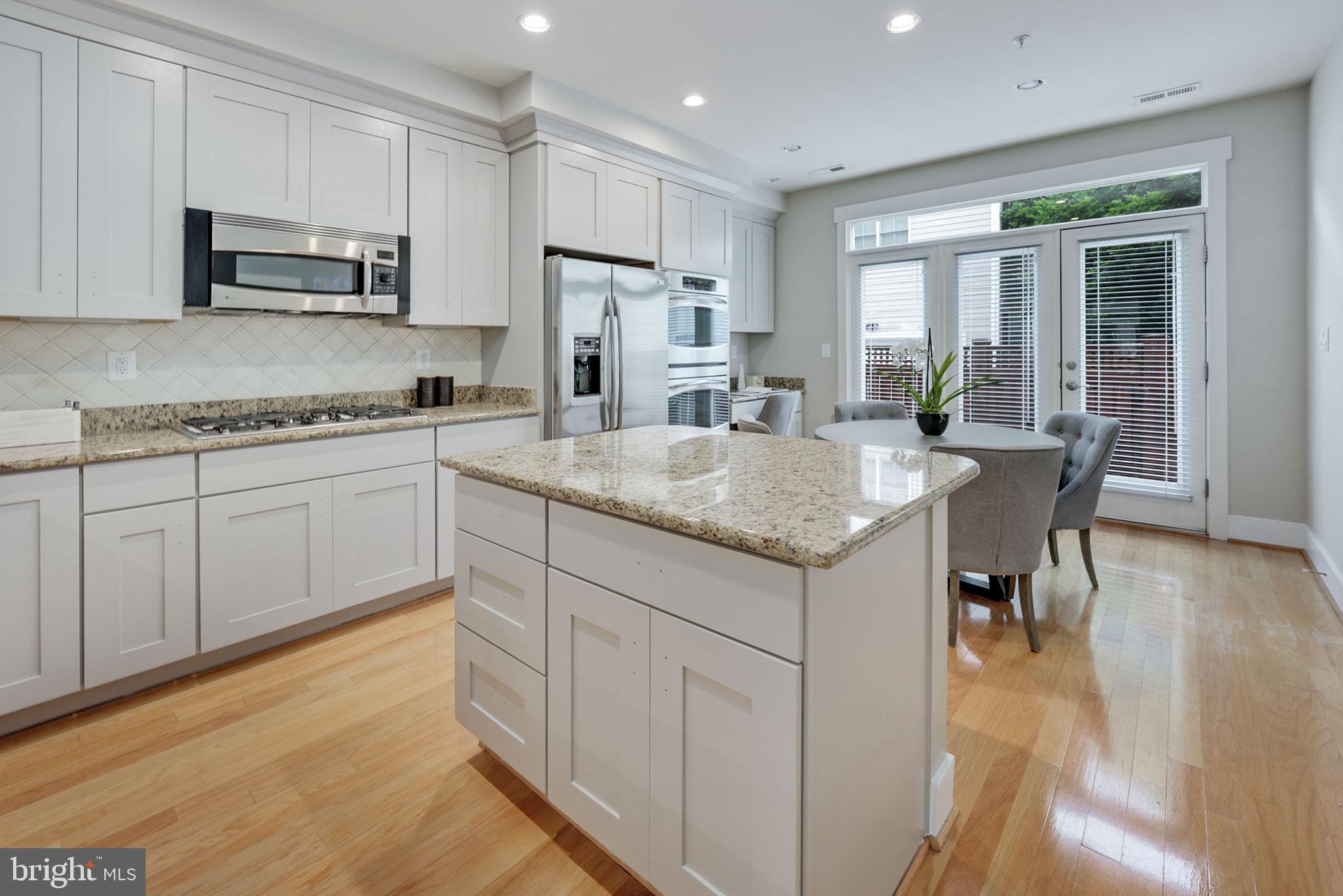 FOREST GLEN PARK - Residential