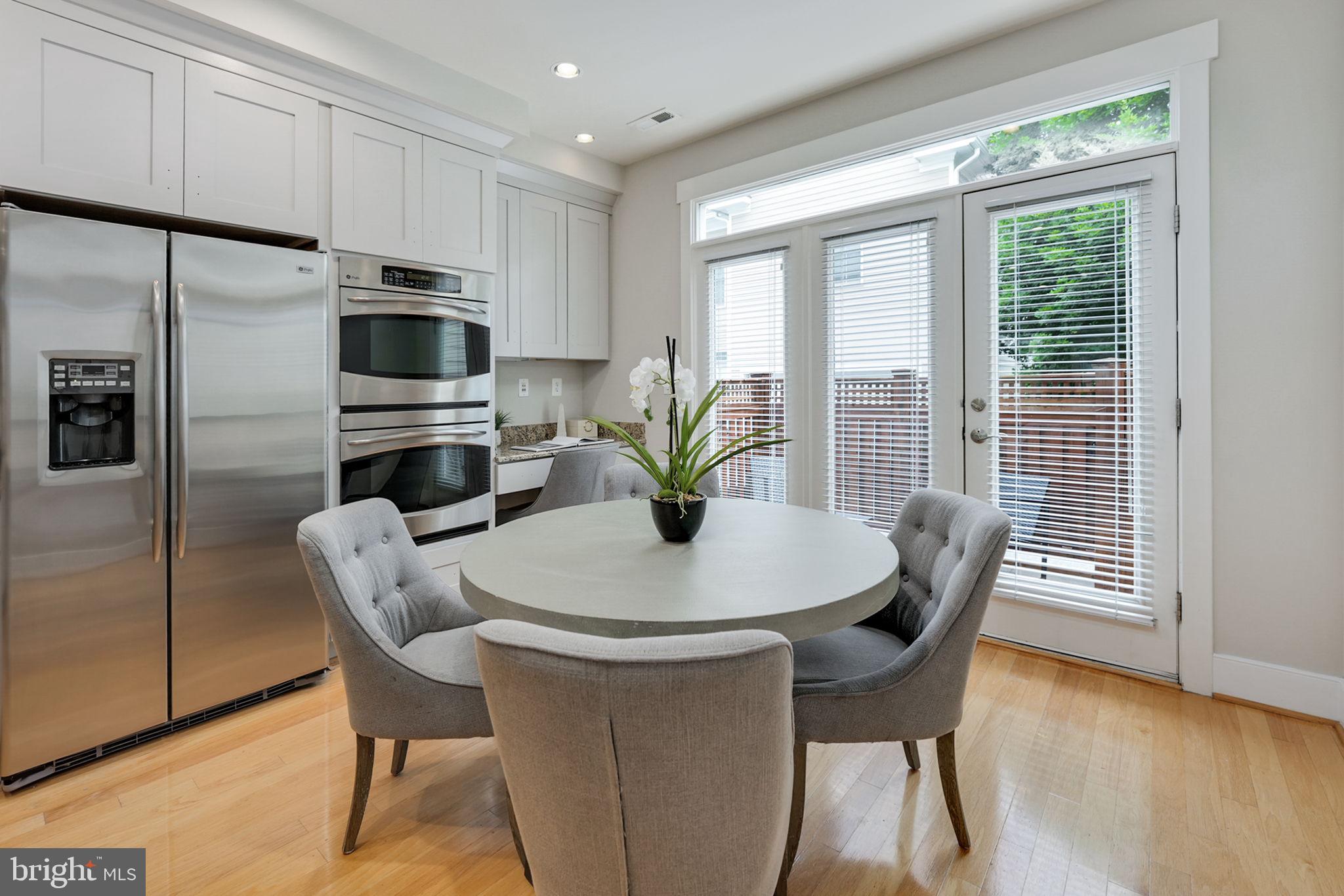 FOREST GLEN PARK - Residential